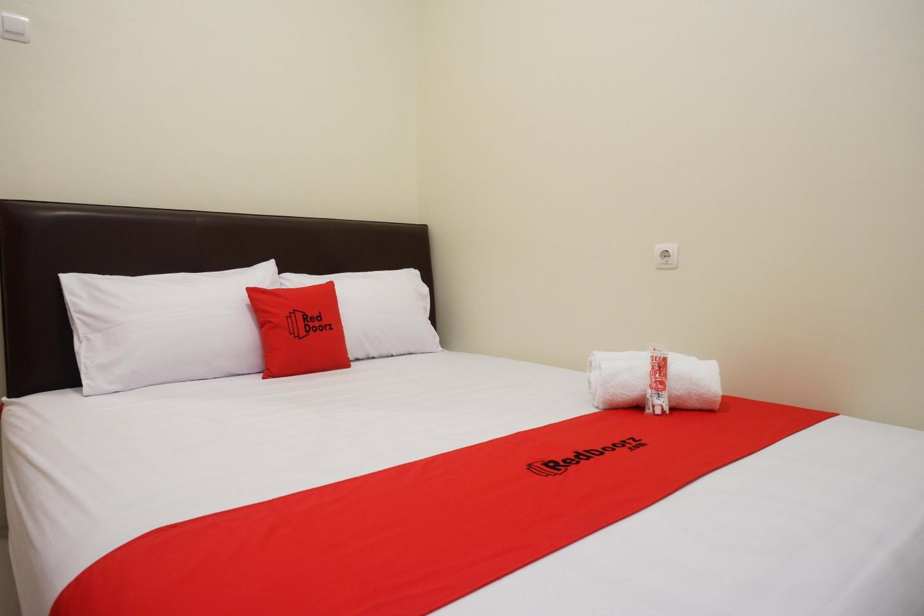 Double Room - Photo 8