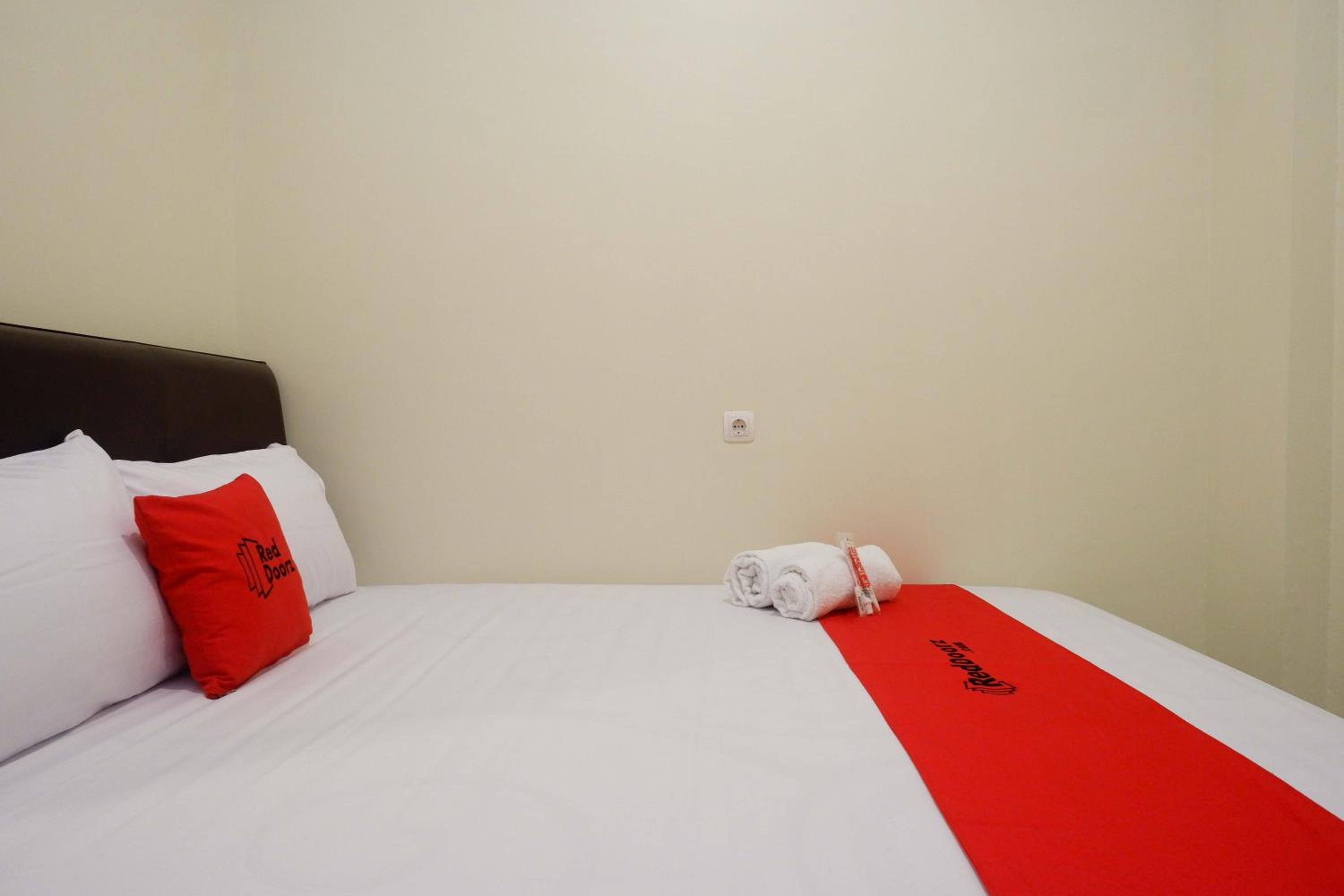 Double Room - Photo 10