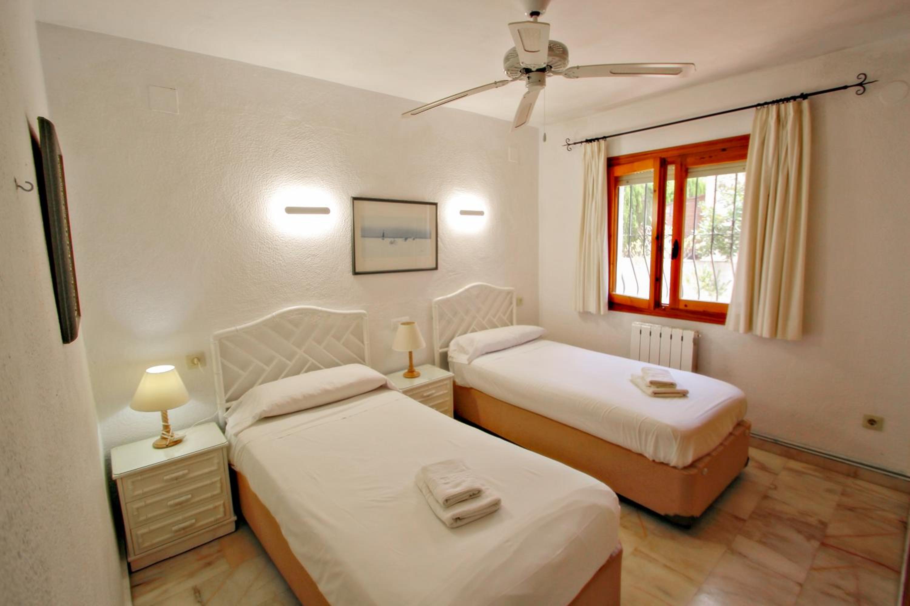 Four-Bedroom House photo 2