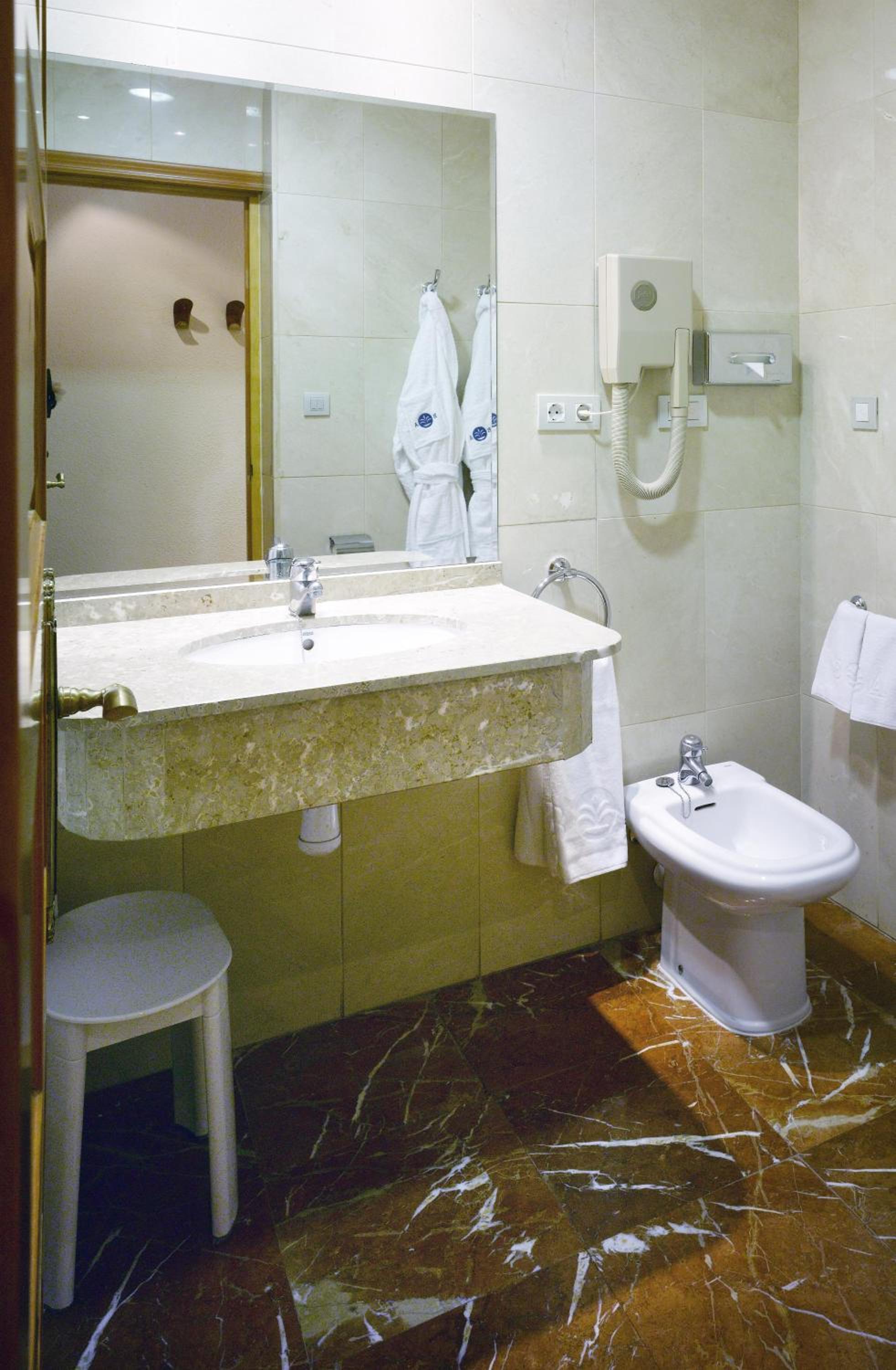 Habitación familiar con acceso al spa