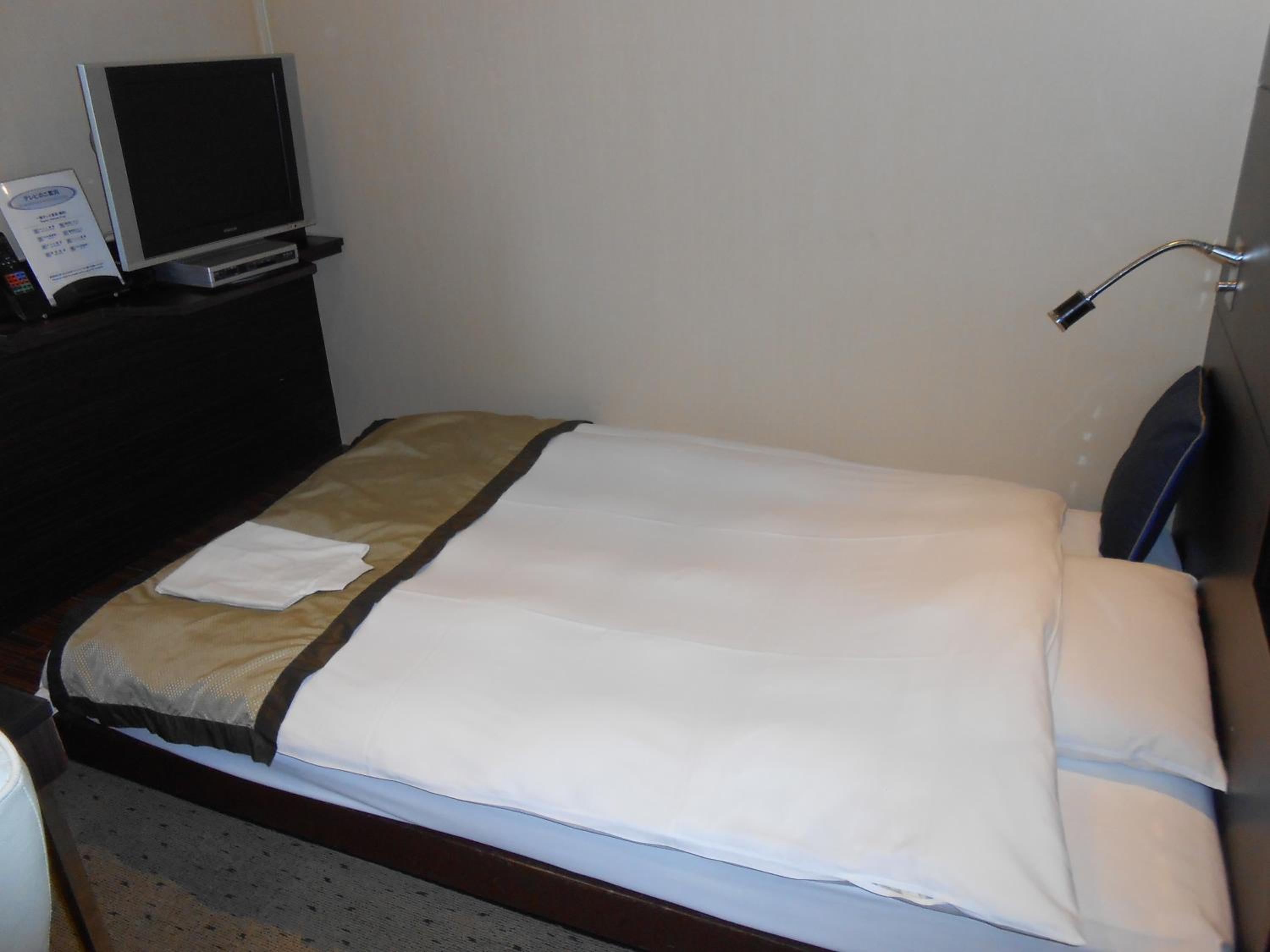 Single Room - Non-Smoking photo 2