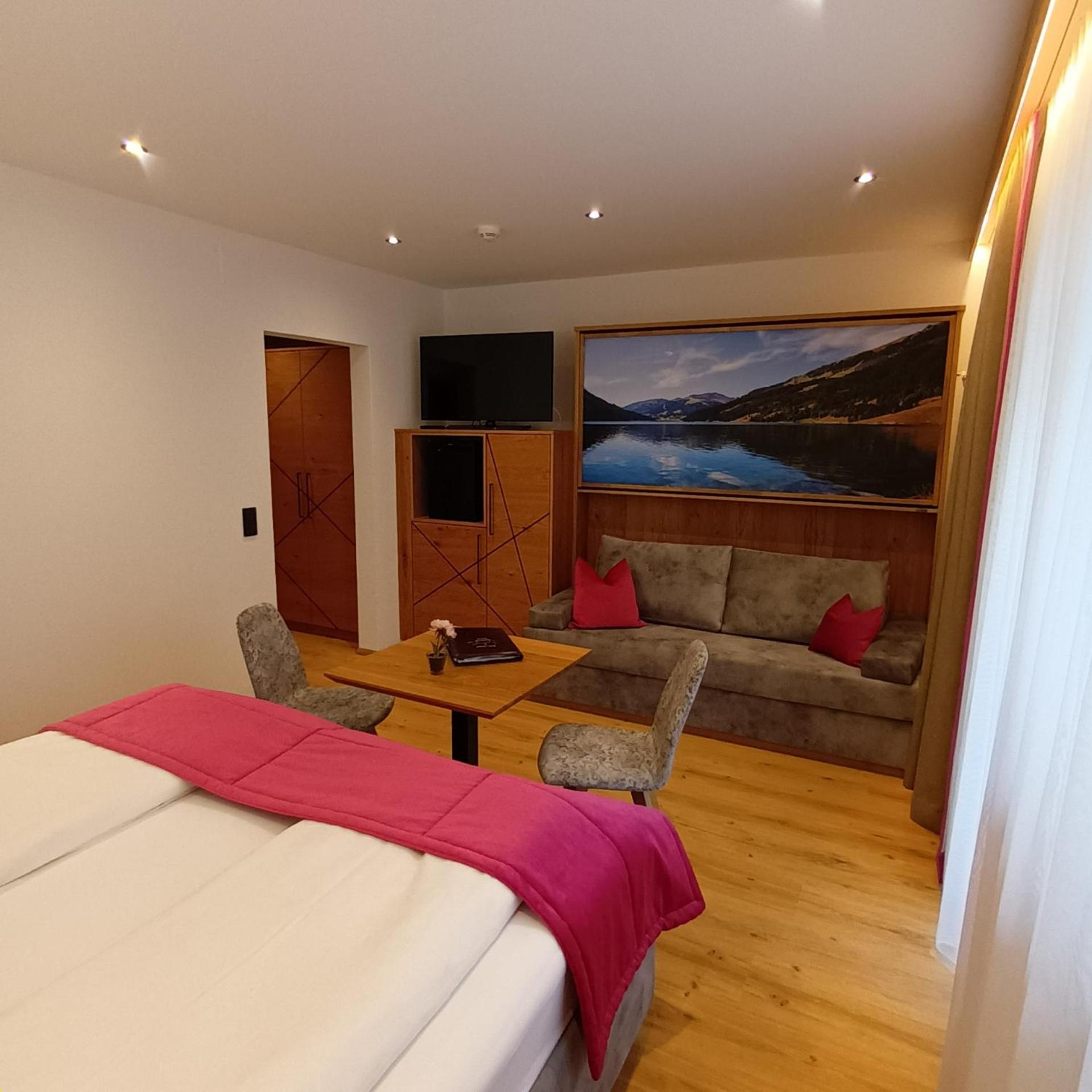 Double Room - Photo 2