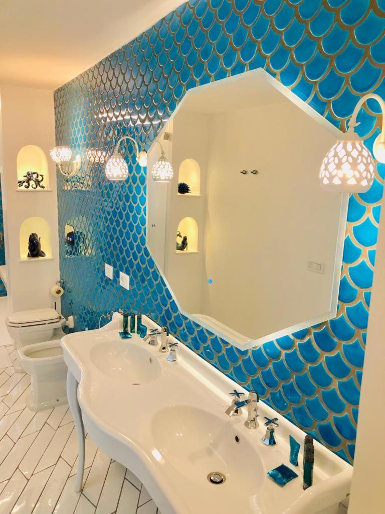 Executive Suite with outdoor Spa Bath - Photo 33