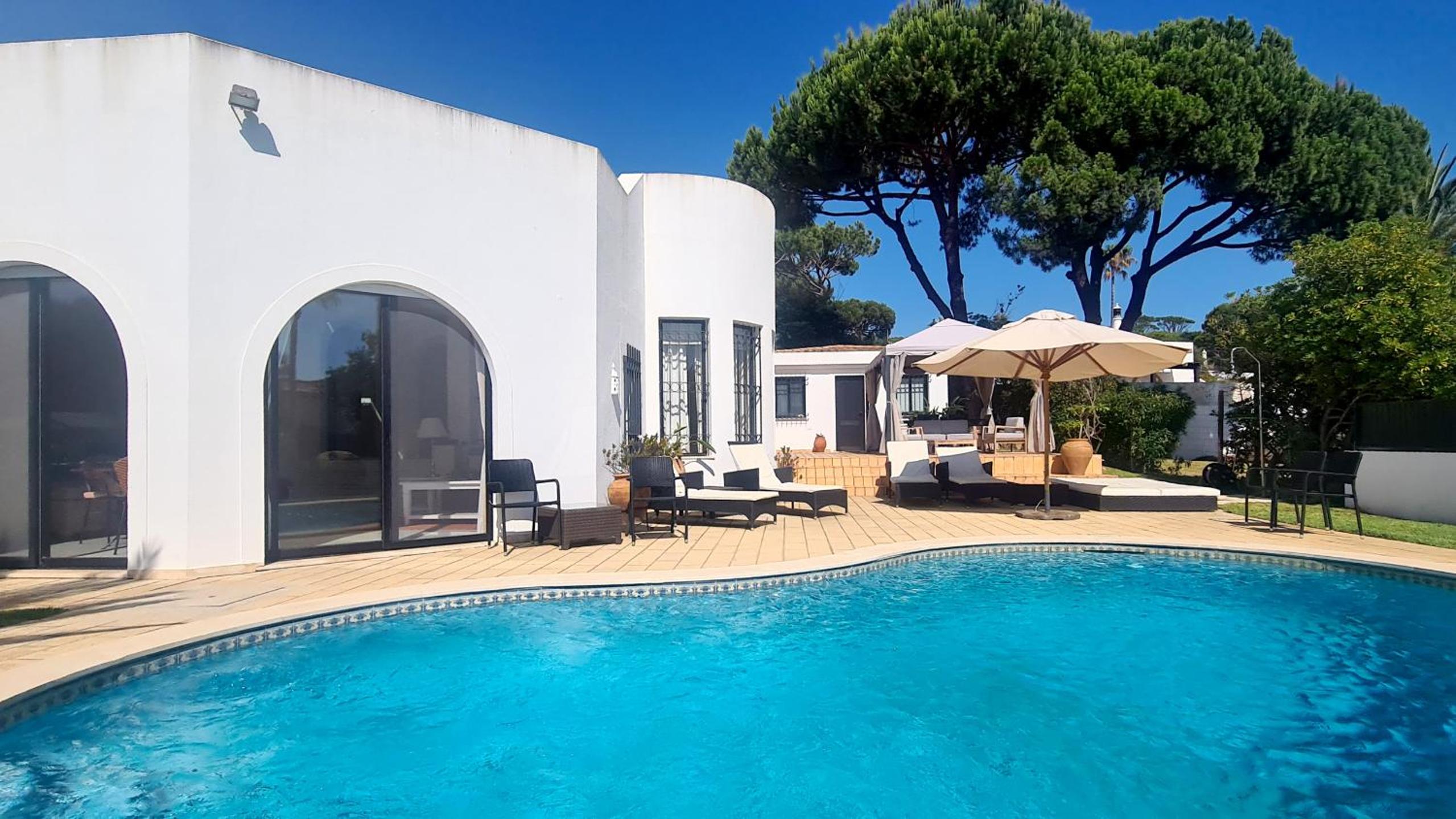 Villa with Private Pool photo 2