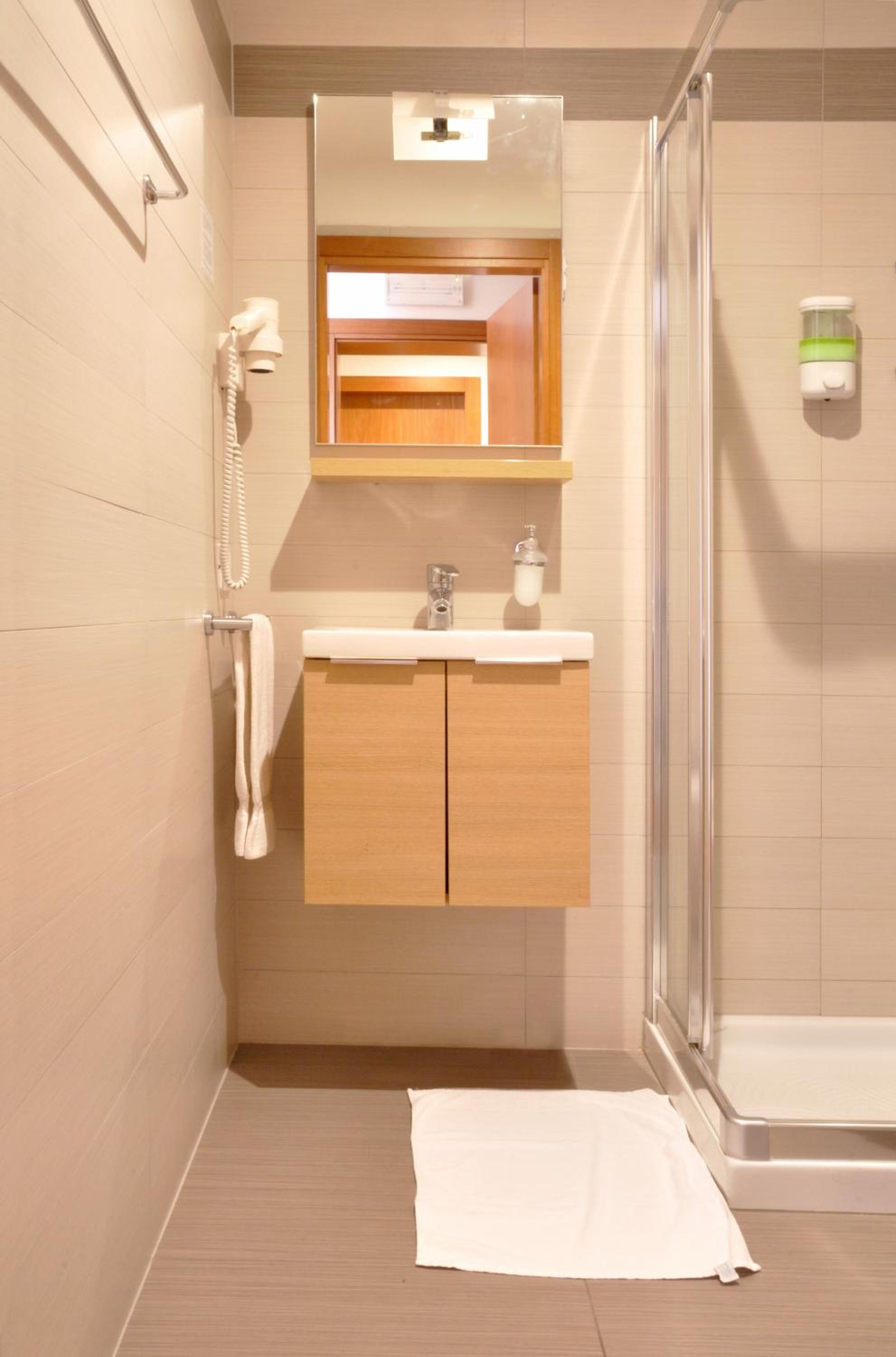 Single Room photo 3
