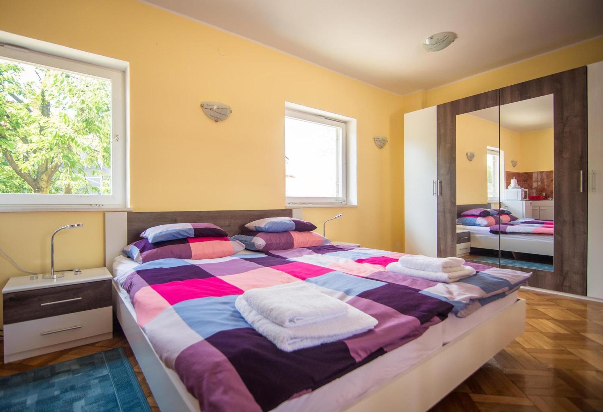 Double Room with Extra Bed photo 2
