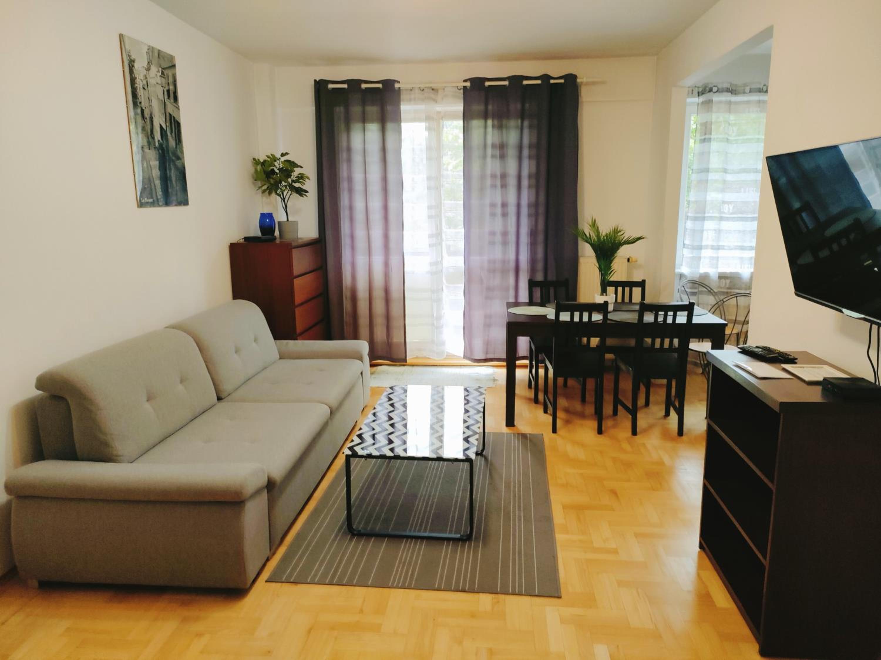 One-Bedroom Apartment - Photo 4