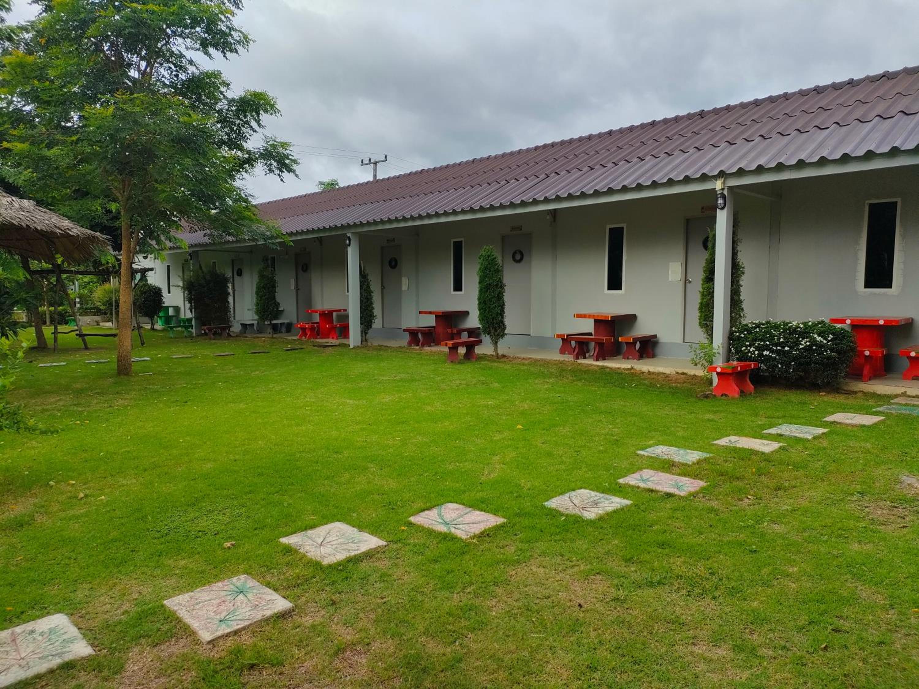 Double Room with Garden View - Photo 23