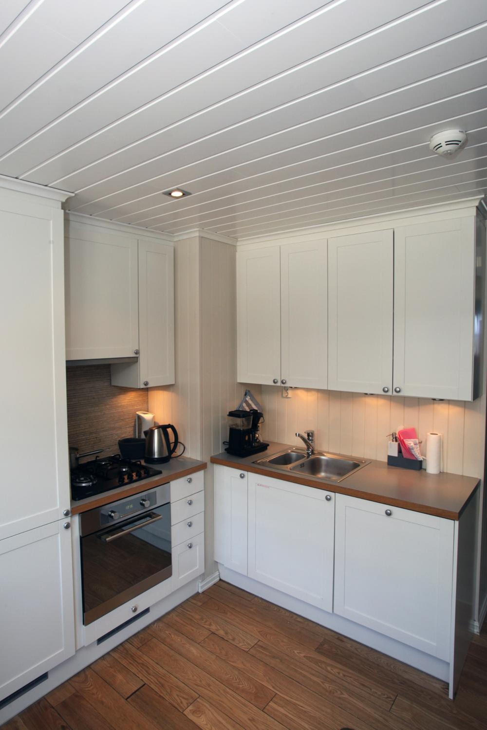 Three-Bedroom Apartment (6 Adults)