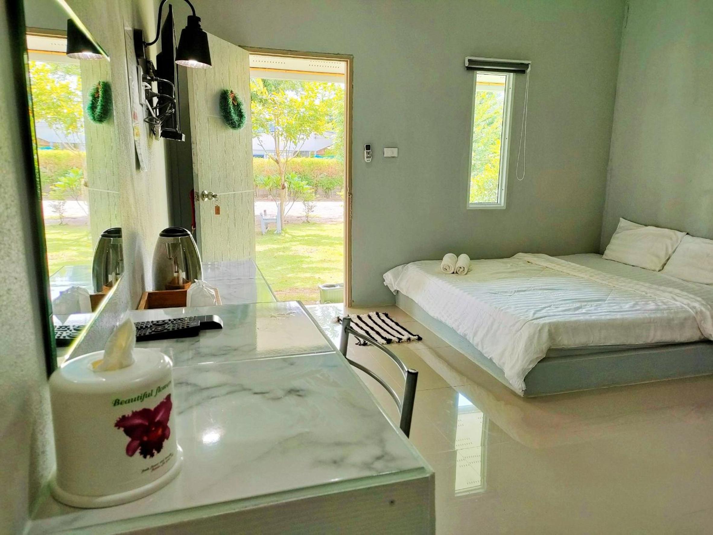 Double Room with Garden View - Photo 42