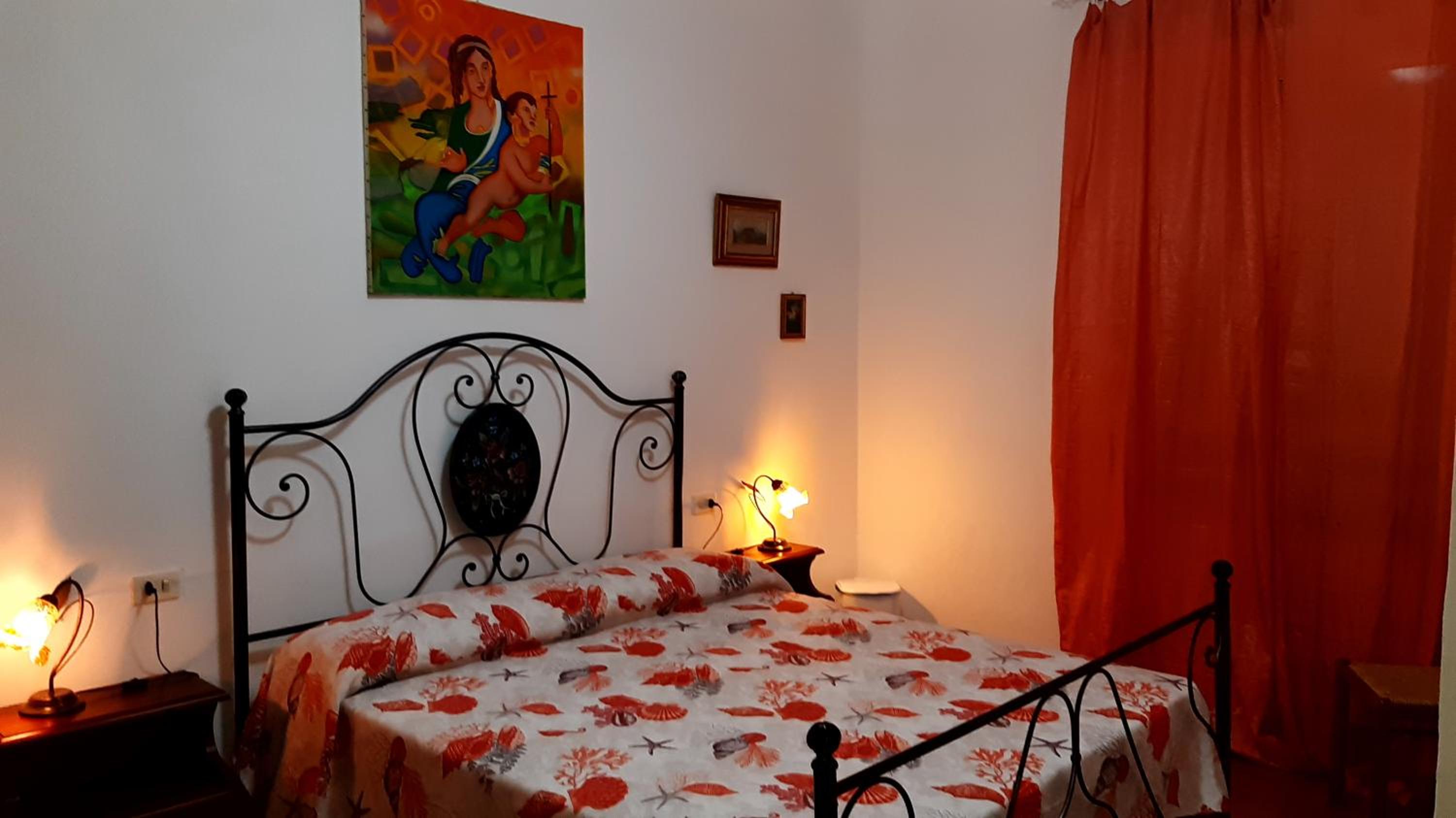 Three-Bedroom House - Photo 24