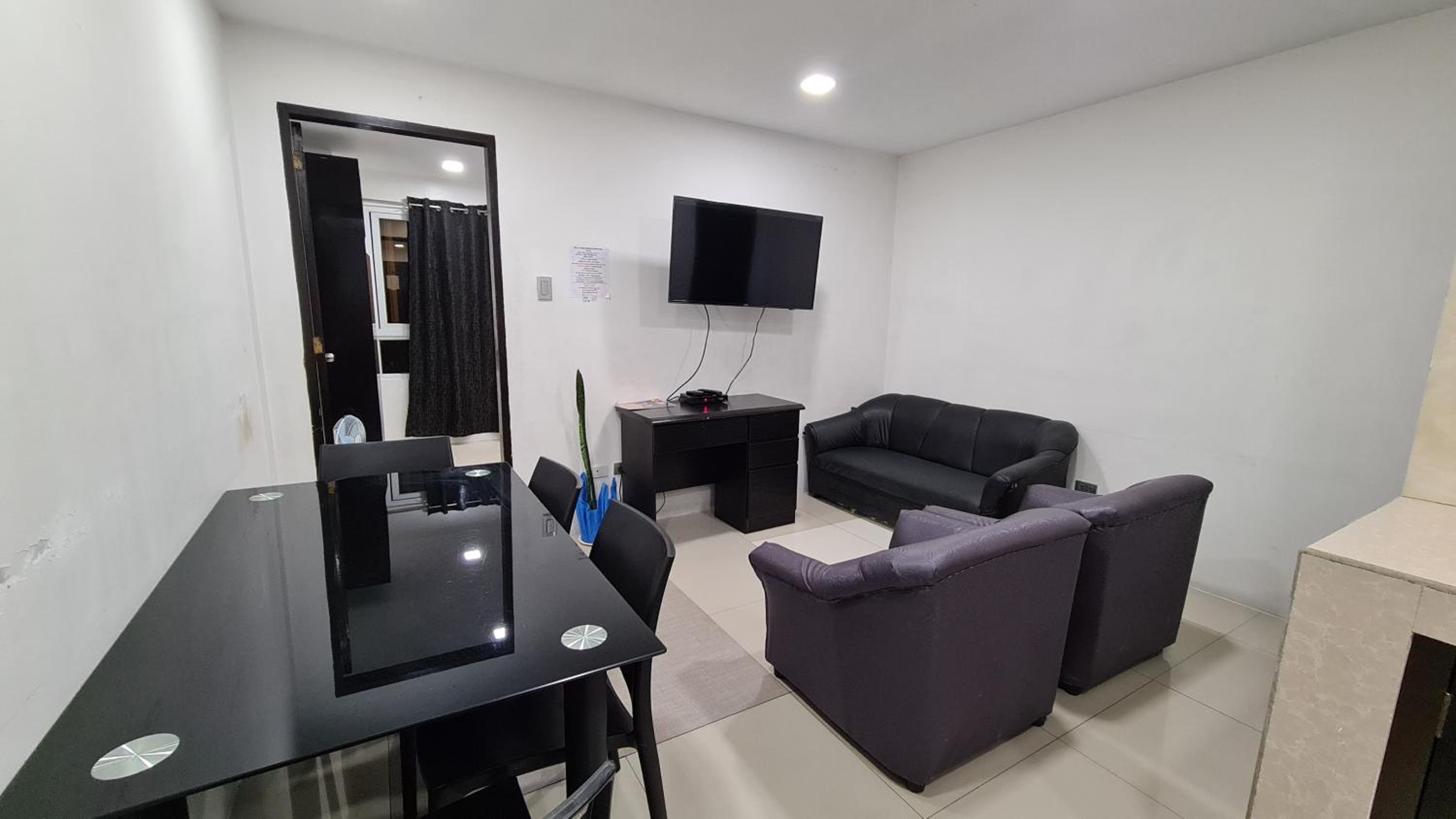 One-Bedroom Apartment - Photo 1