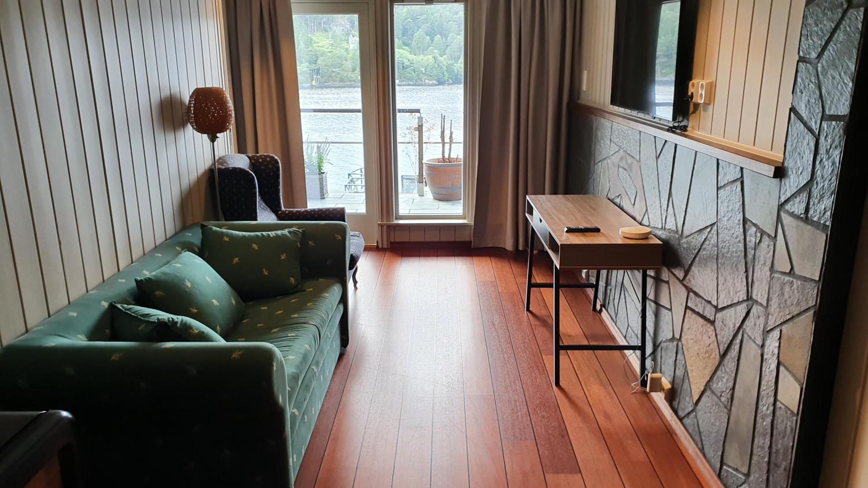 King Room with Sea View - Photo 6