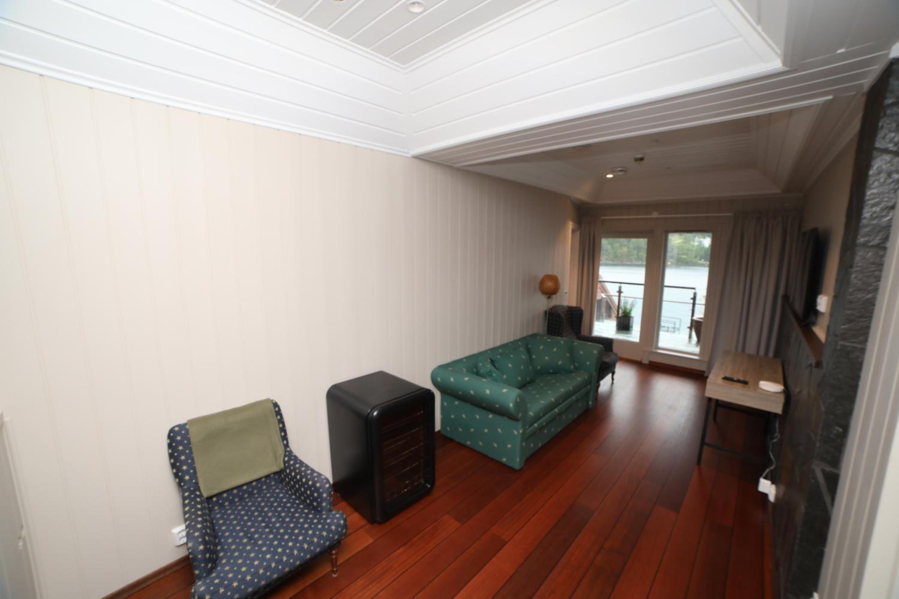 King Room with Sea View - Photo 7