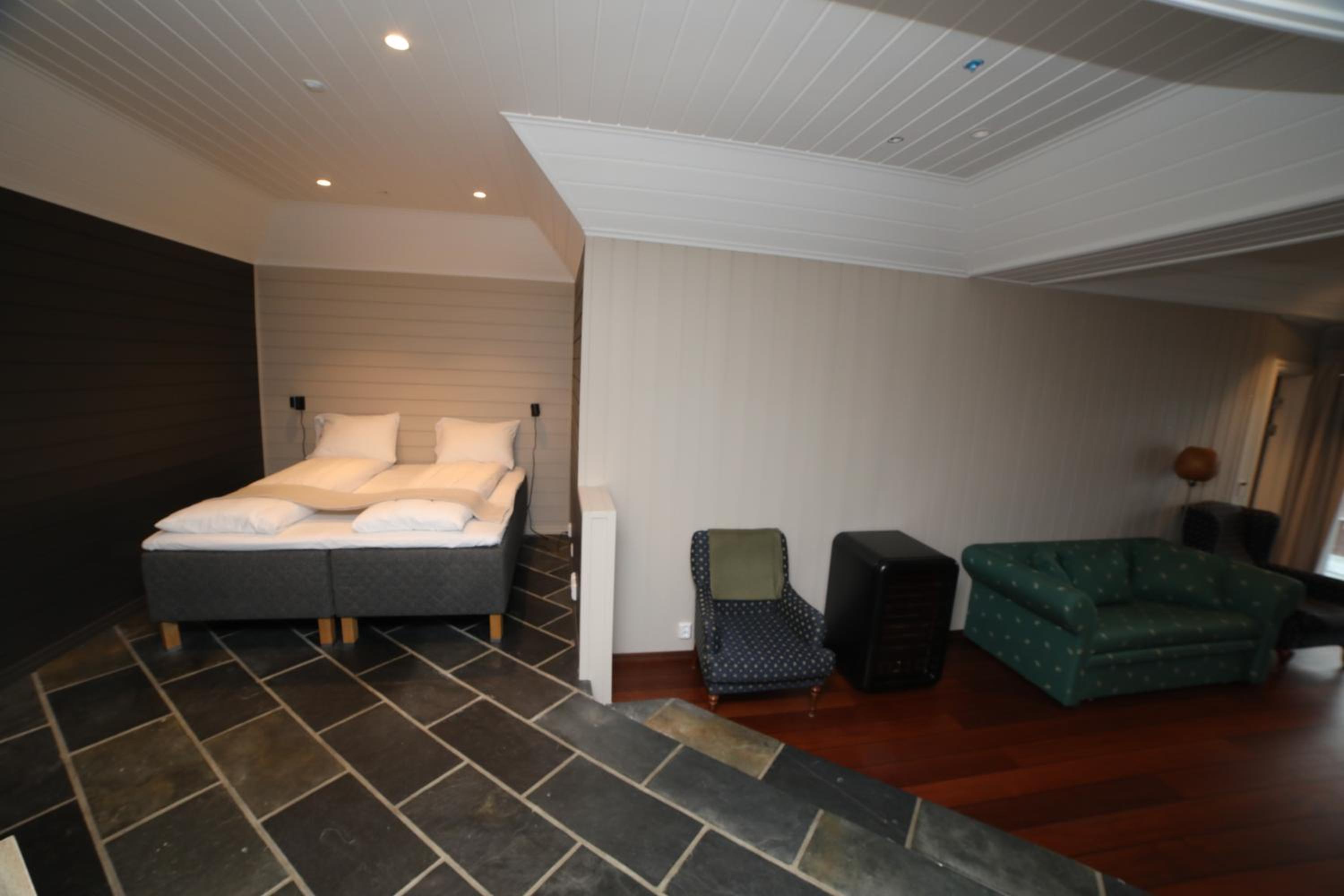 King Room with Sea View - Photo 15