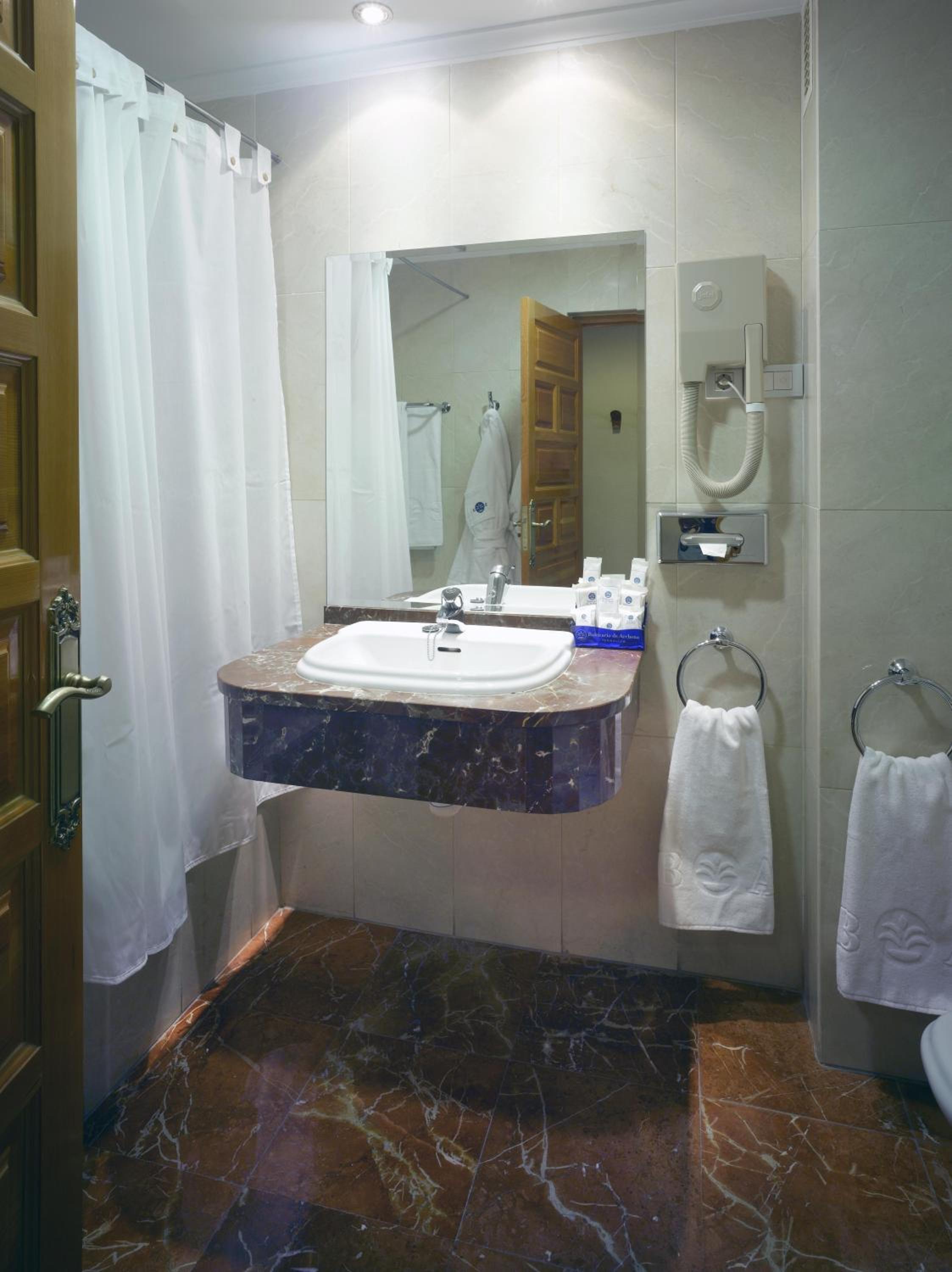 Habitación Clásica con Acceso al Spa