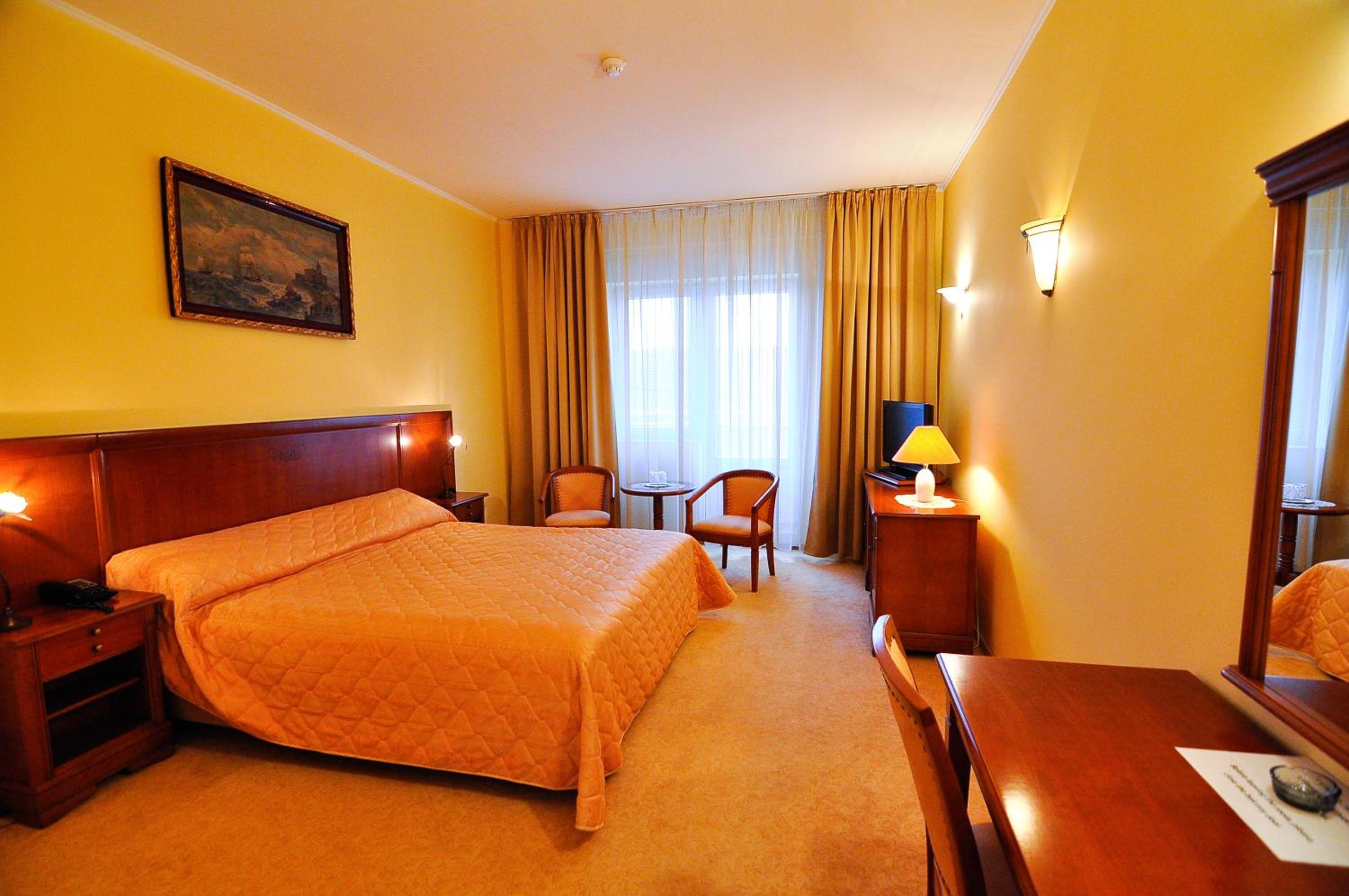 Superior Double or Twin Room photo 3