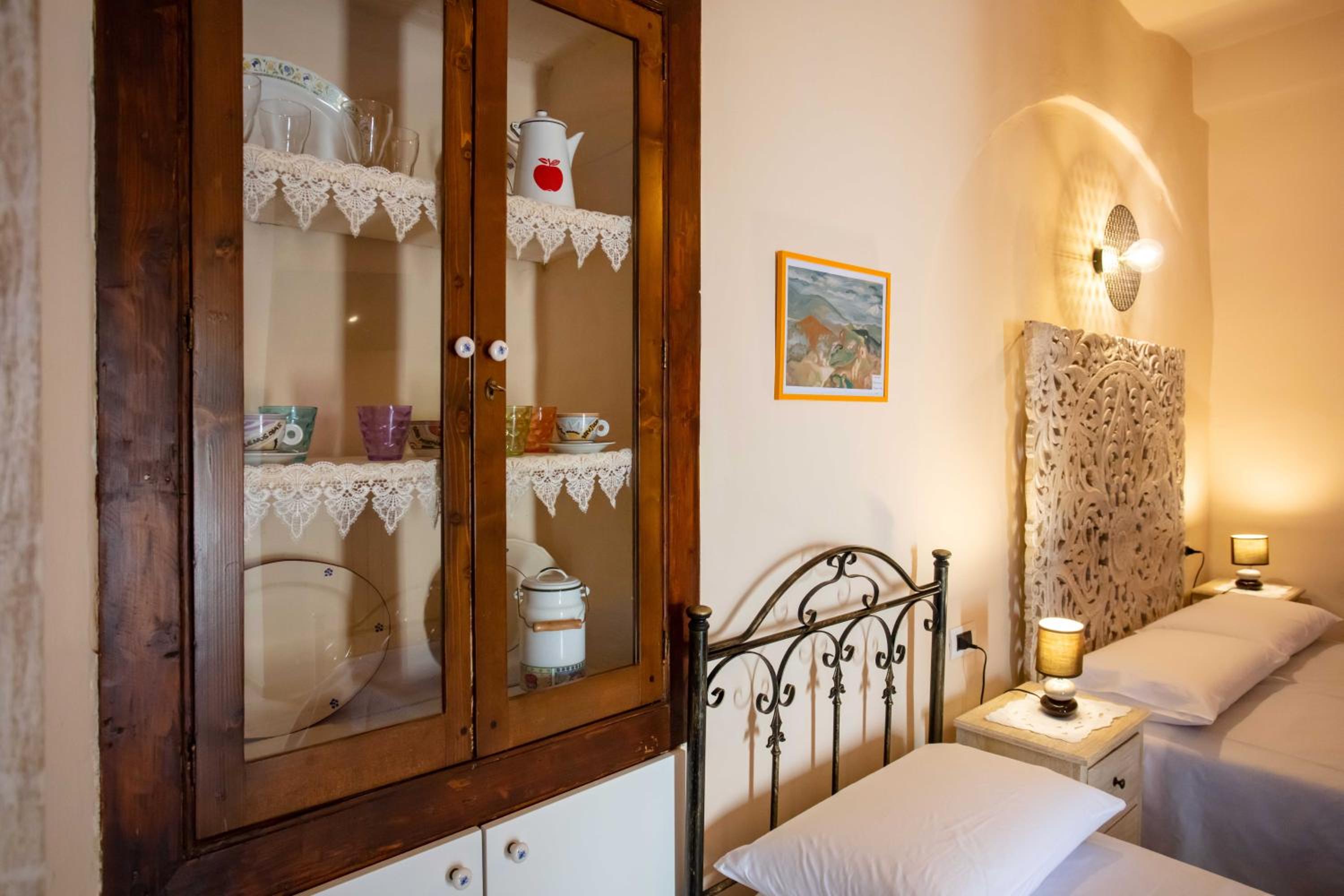 Triple Room with Private Bathroom photo 2