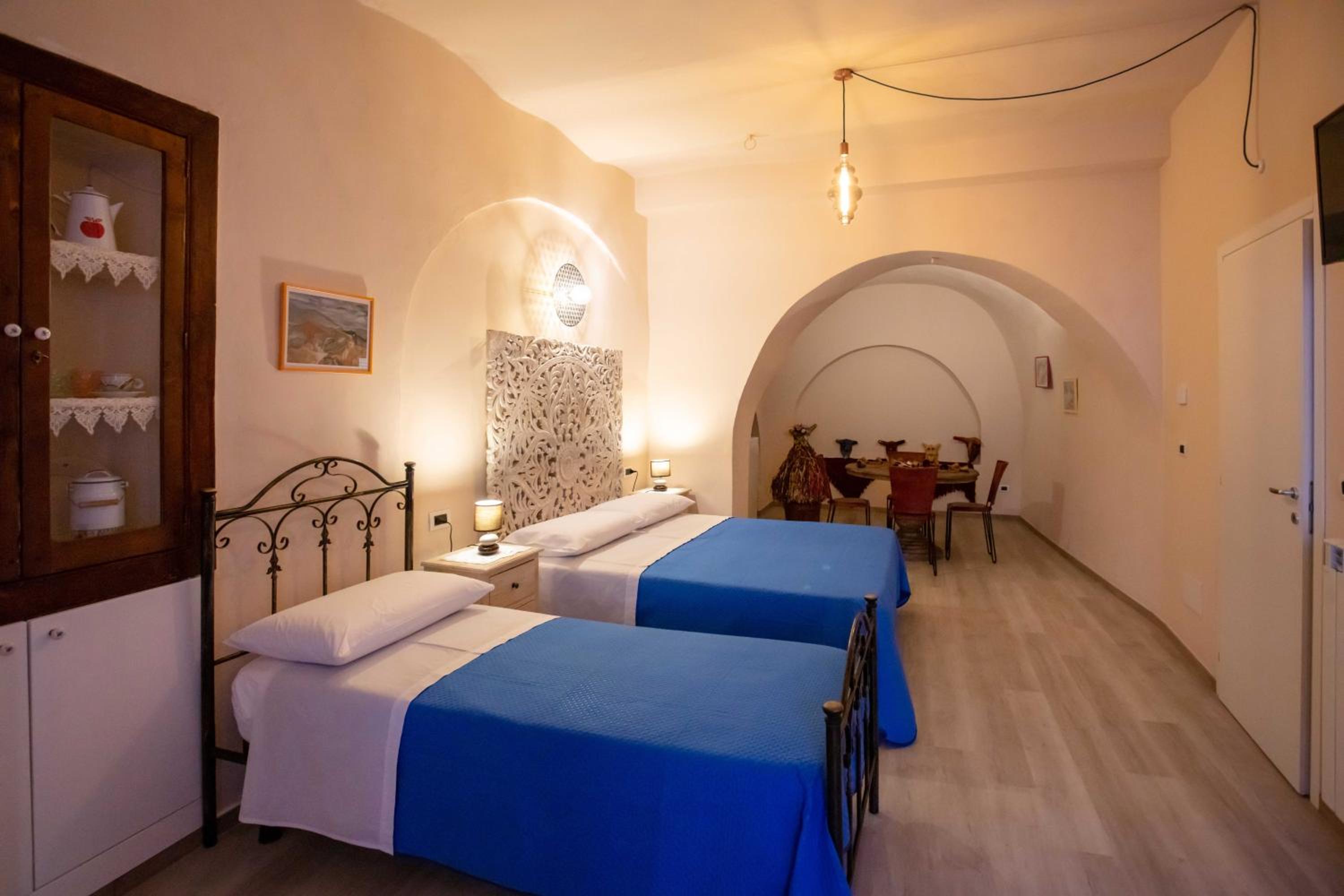Triple Room with Private Bathroom photo 3