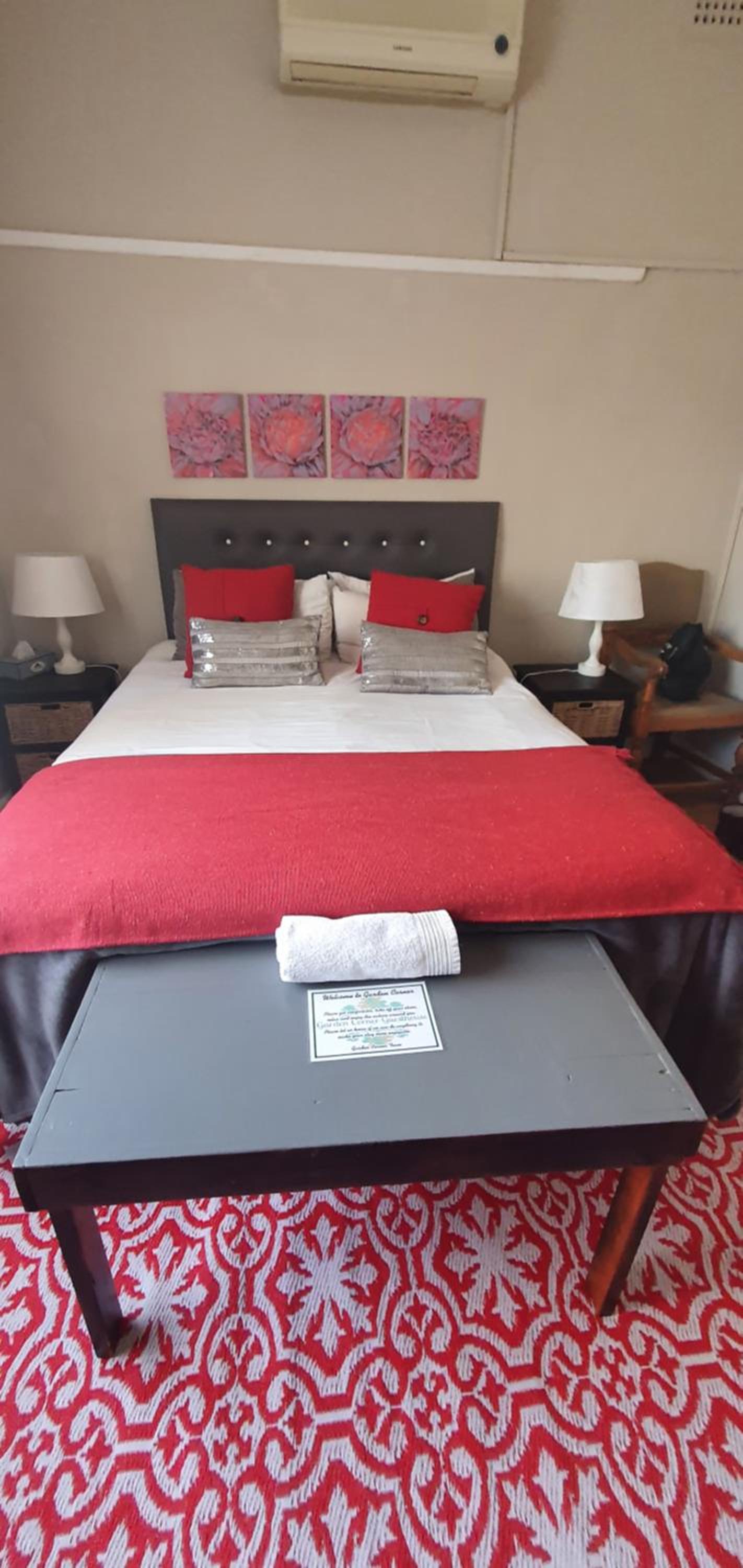 Double Room - Photo 6