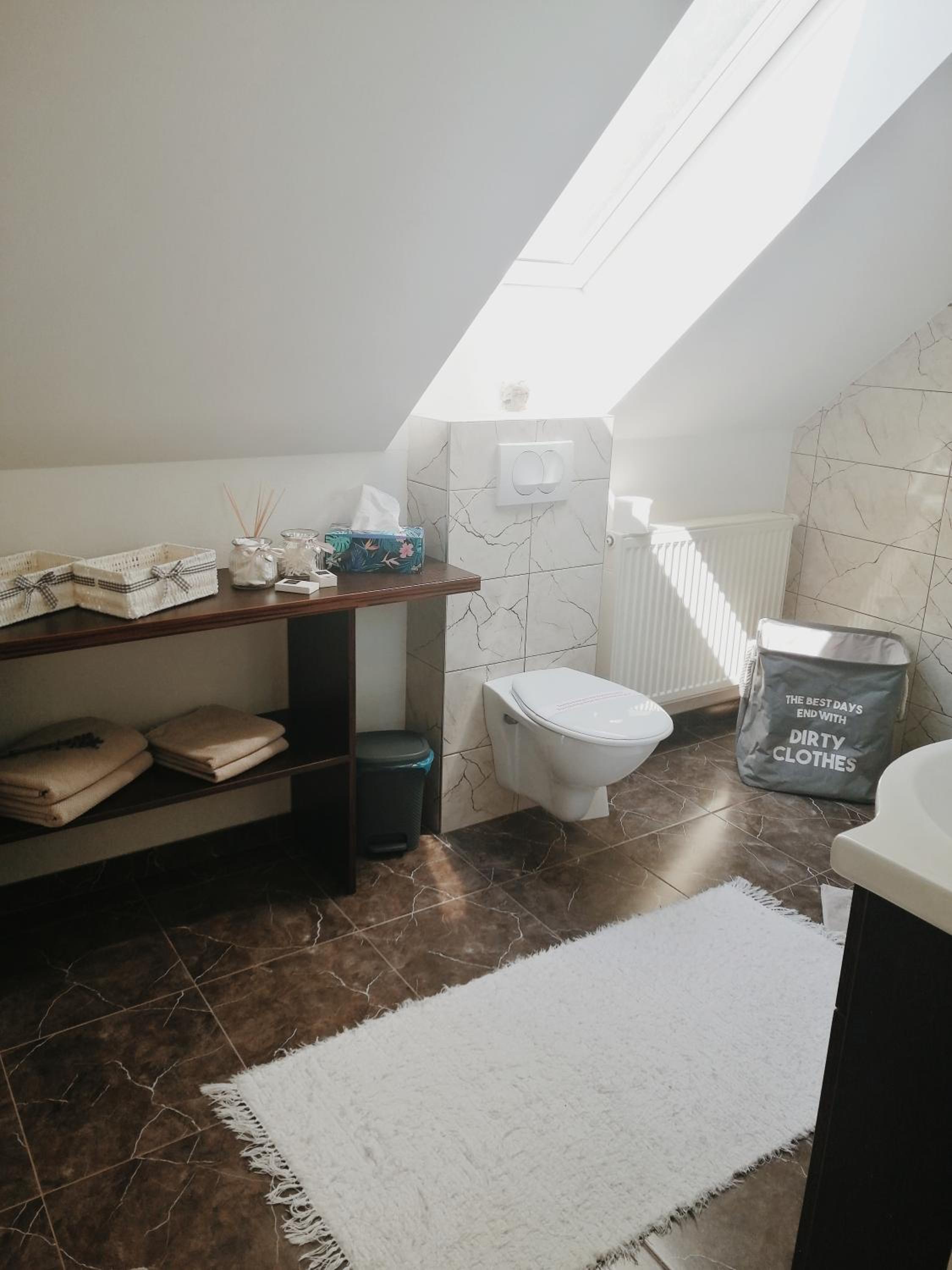 One-Bedroom Apartment - Photo 12