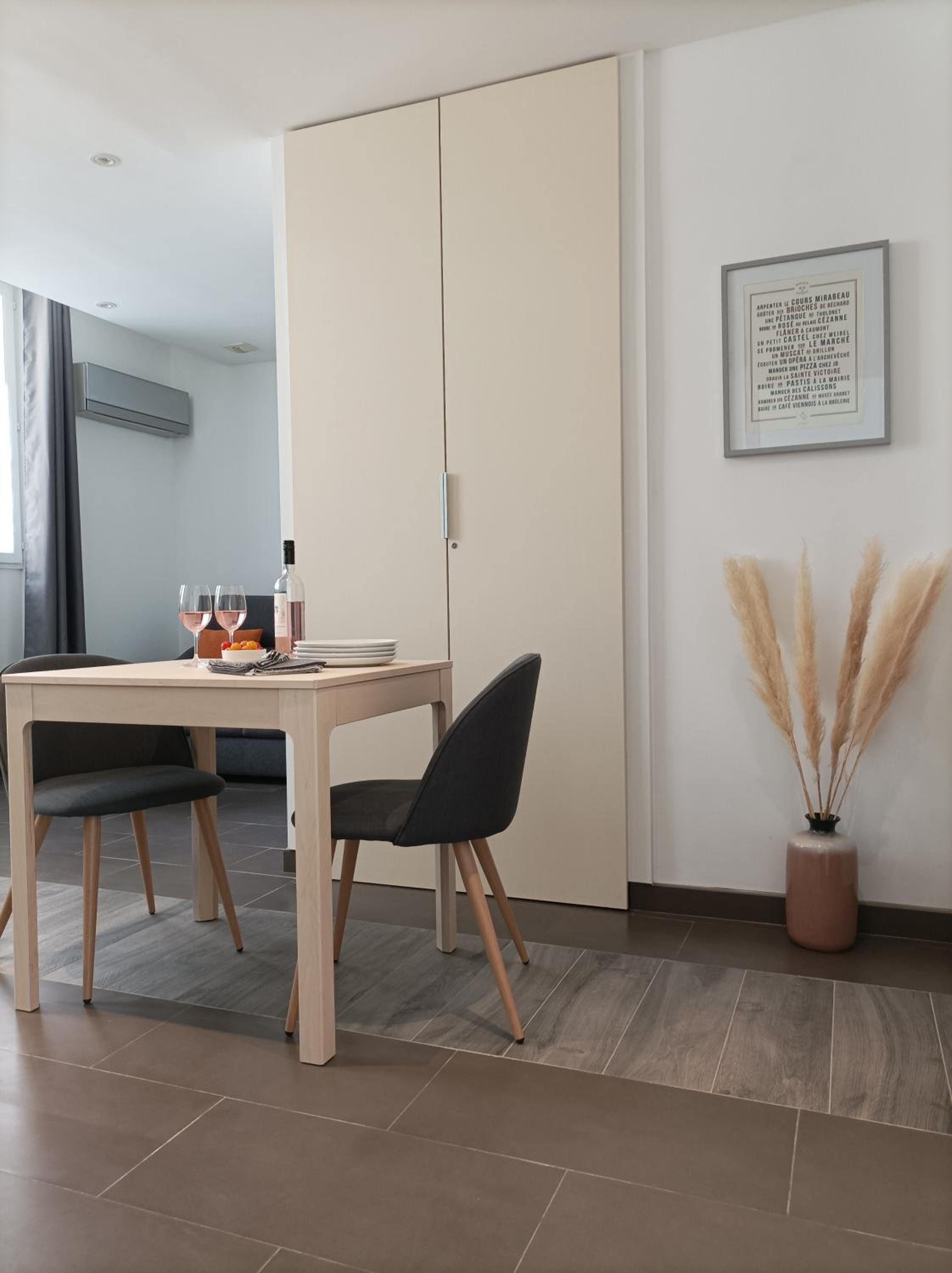 Standard Apartment 