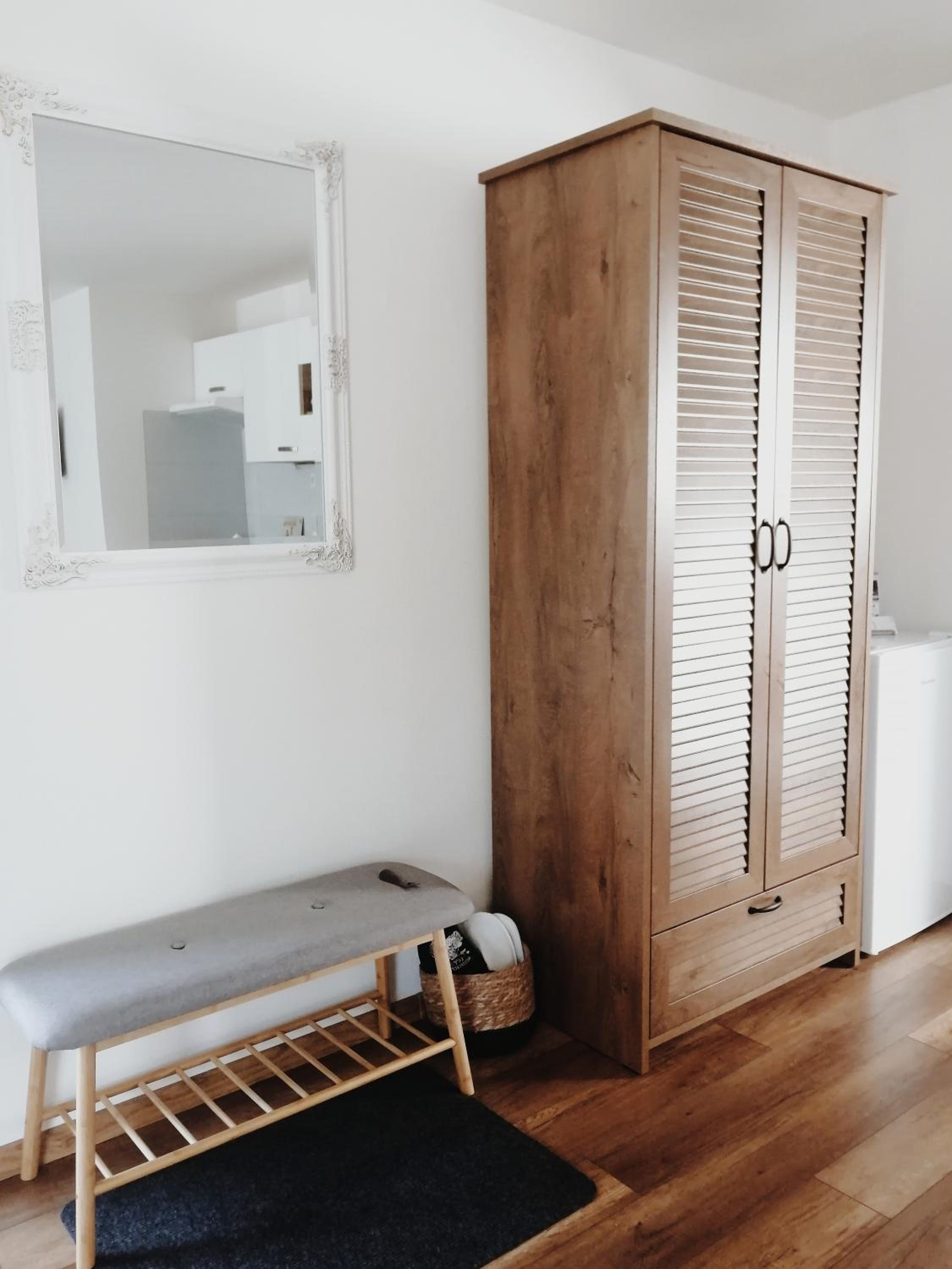 One-Bedroom Apartment - Photo 9