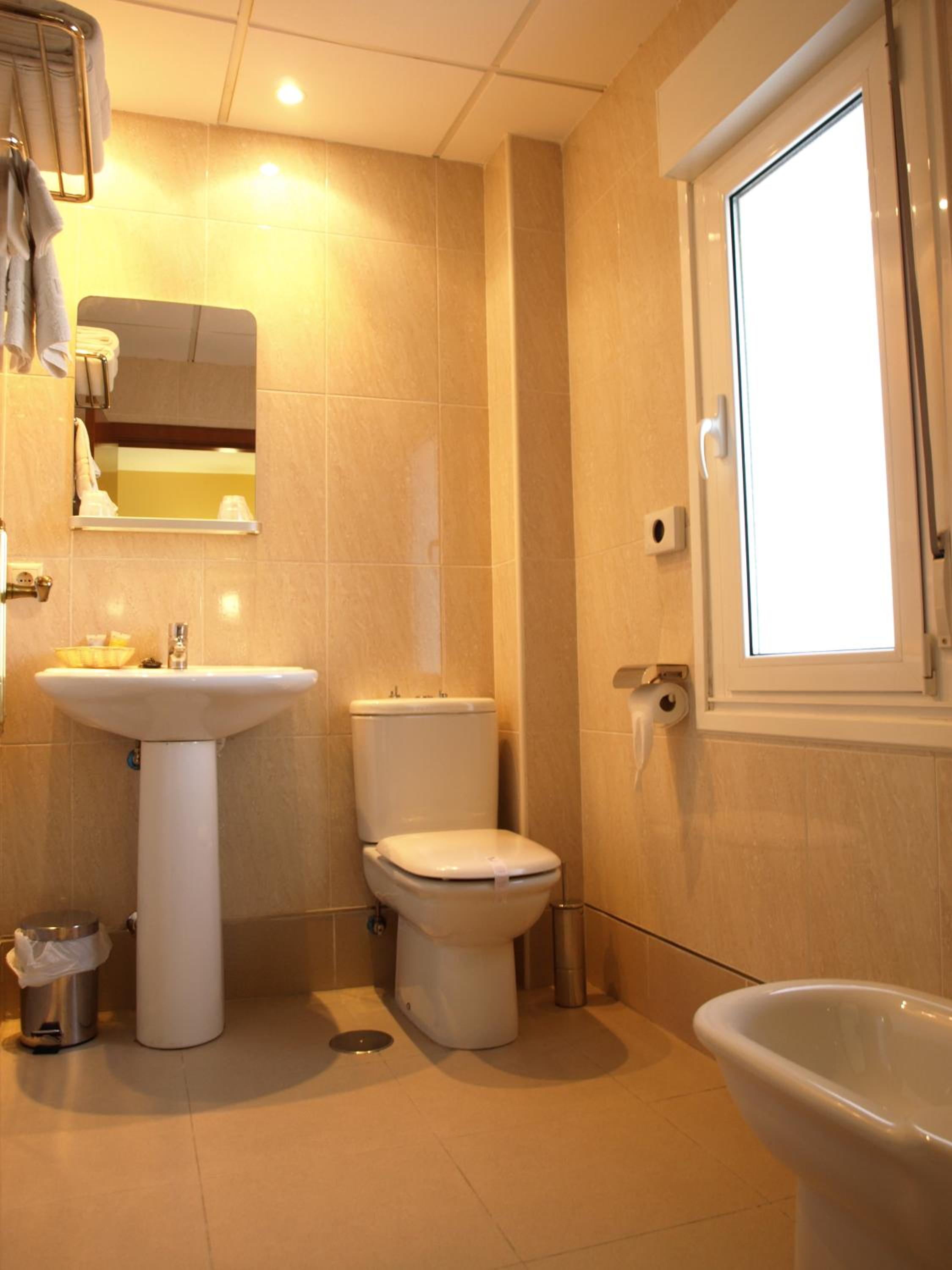 Single Room photo 2