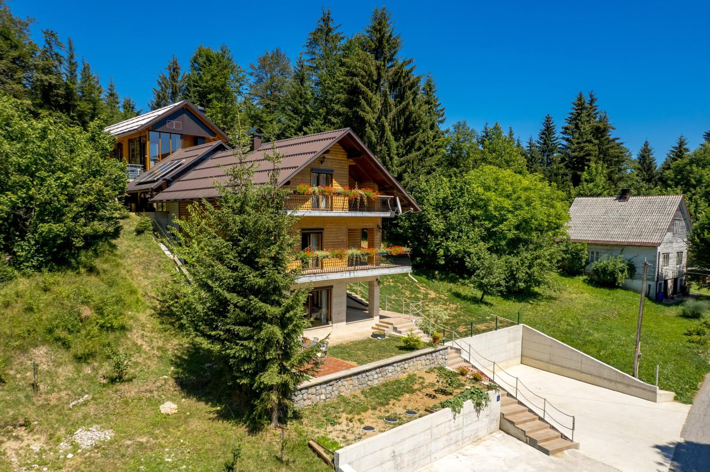 Chalet photo 2