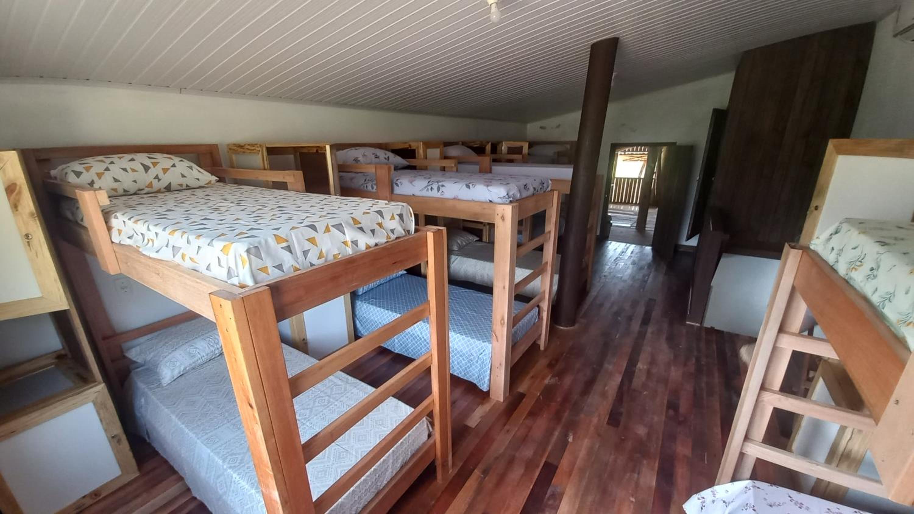 10-Bed Mixed Dormitory Room photo 1