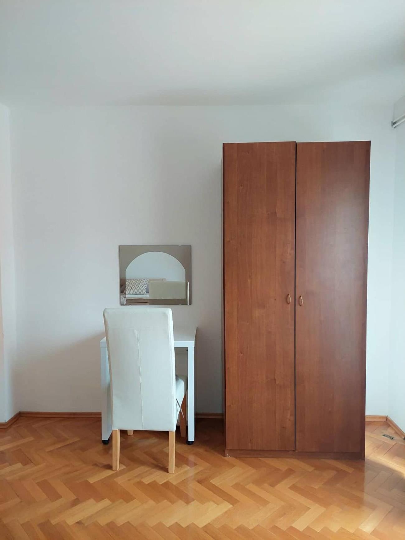 Apartment - Photo 10