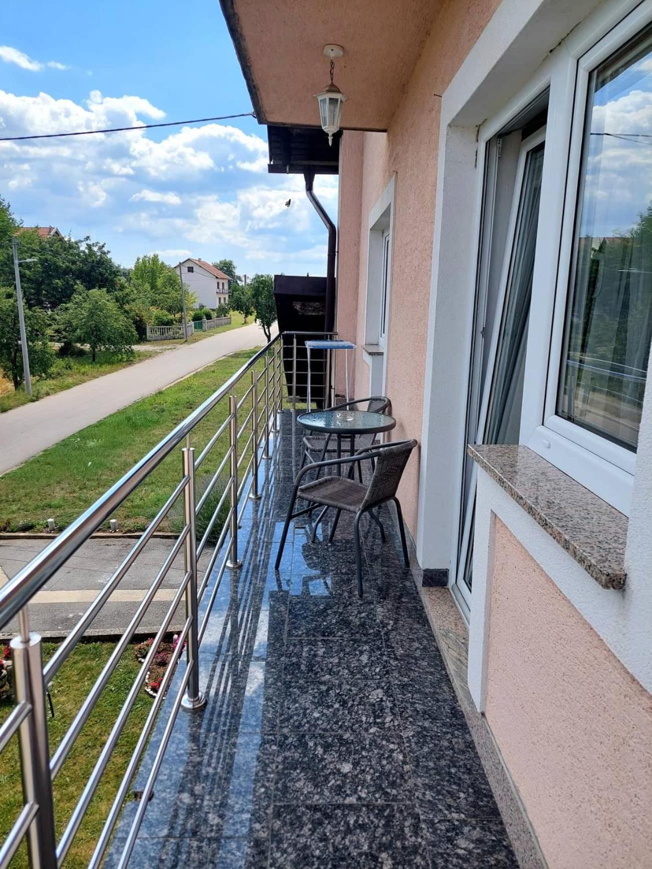 Apartment - Photo 16