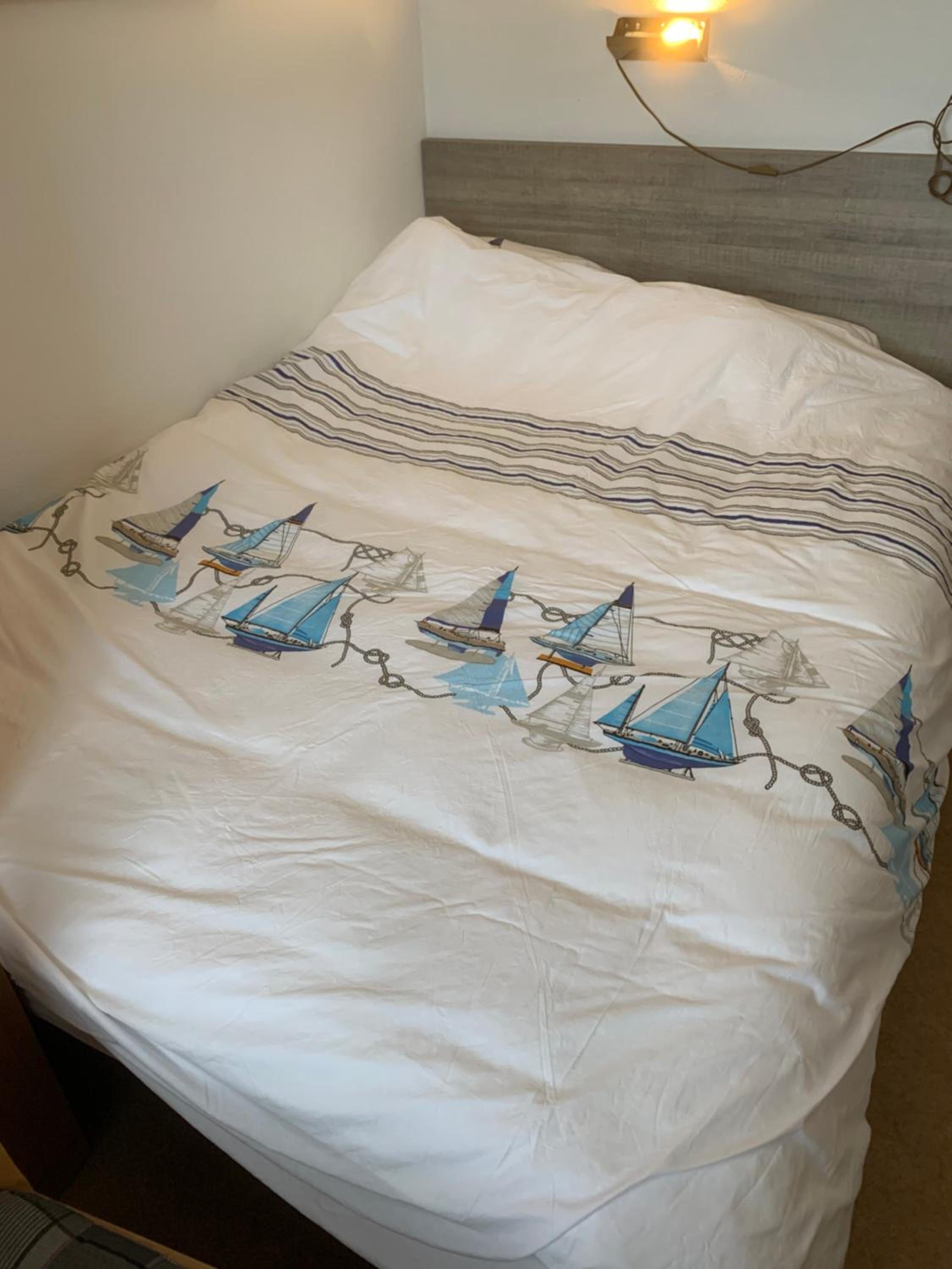 Double Room with Shared Bathroom photo 1