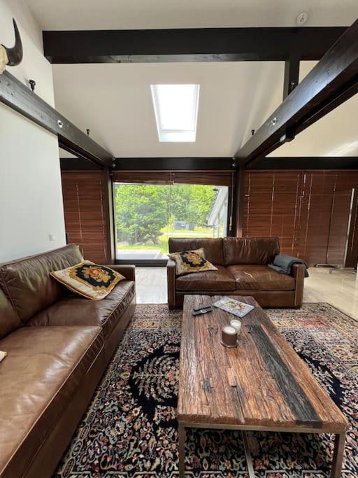 One-Bedroom House photo 1