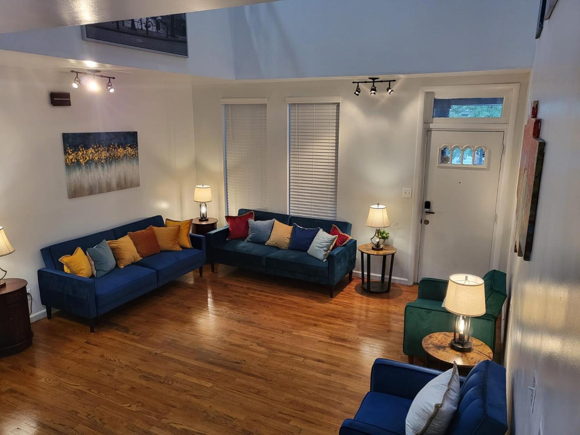 Four-Bedroom House - Photo 33