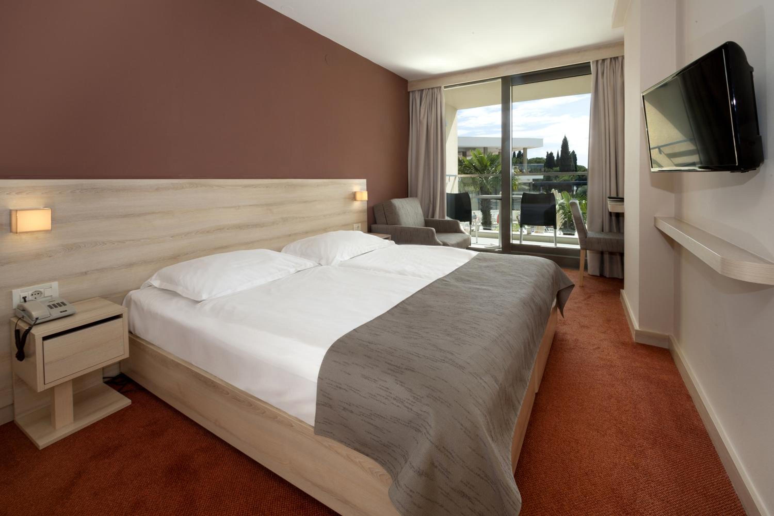 Classic Room with Balcony Park Side - Extra Bed