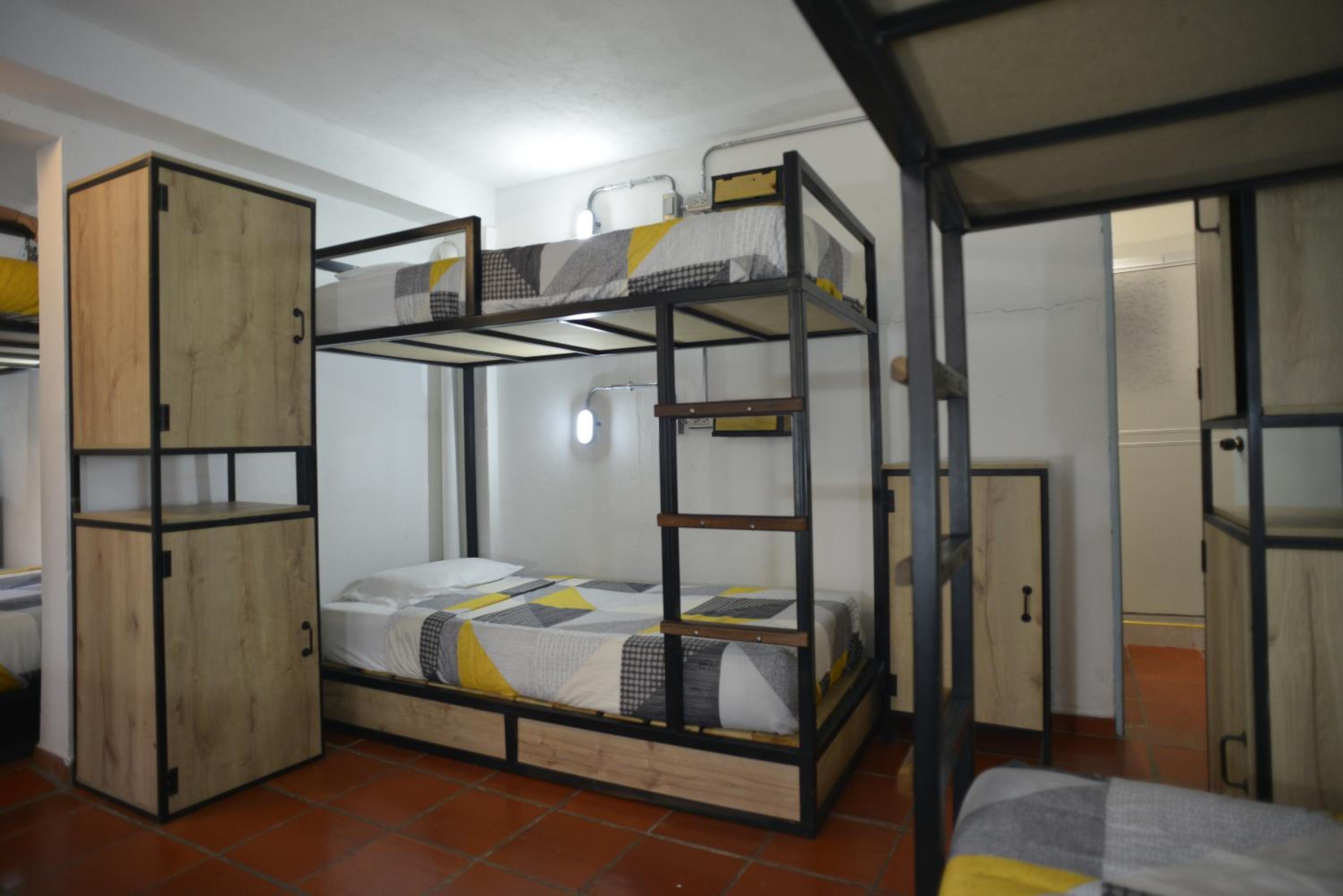 Mixed Dormitory Room