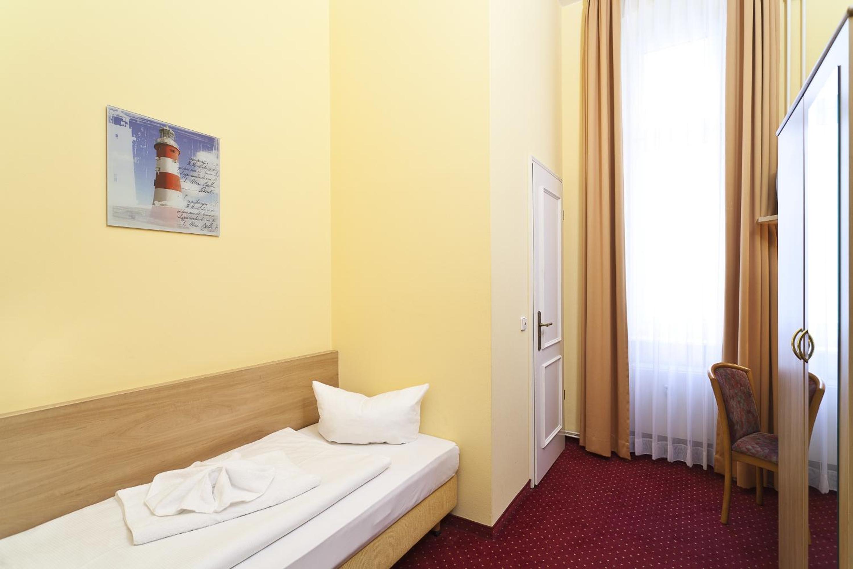 Economy Single Room photo 1