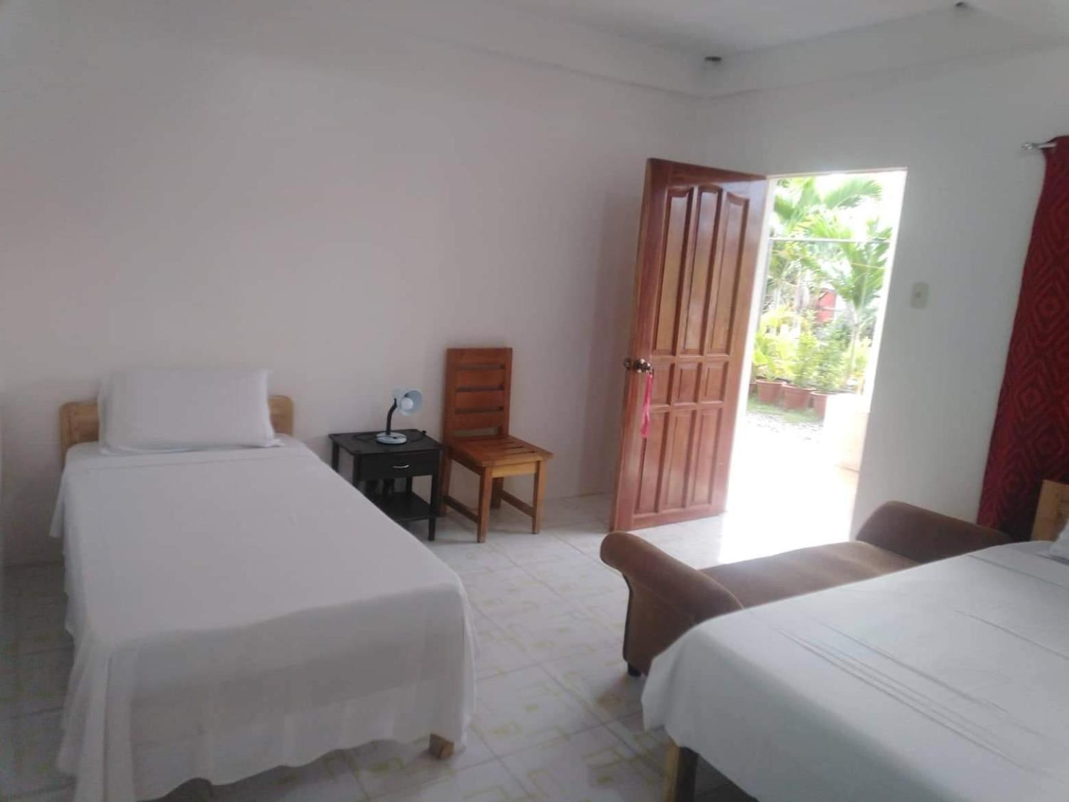 Double Room with Private Bathroom - Photo 1