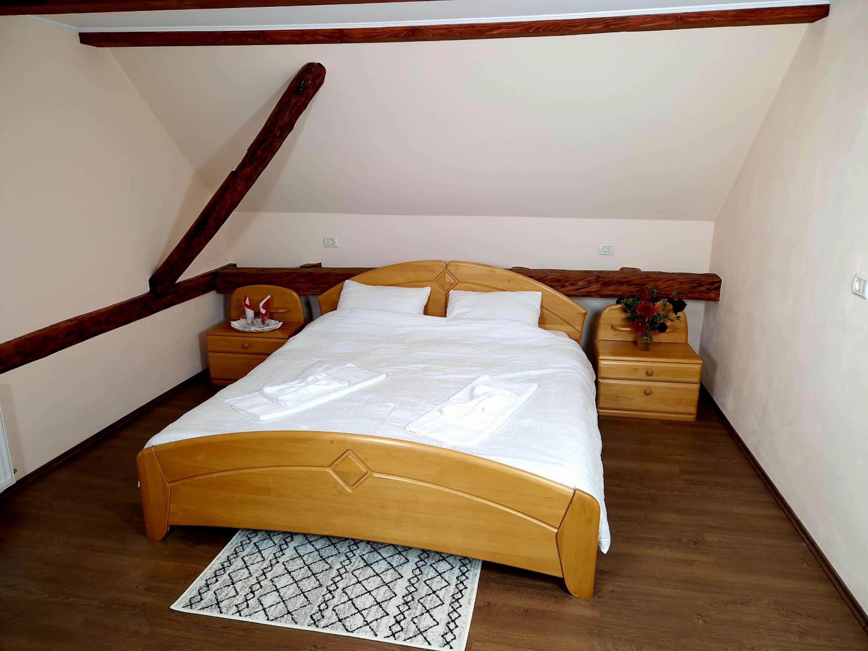 Standard Double Room with Shared Bathroom photo 2