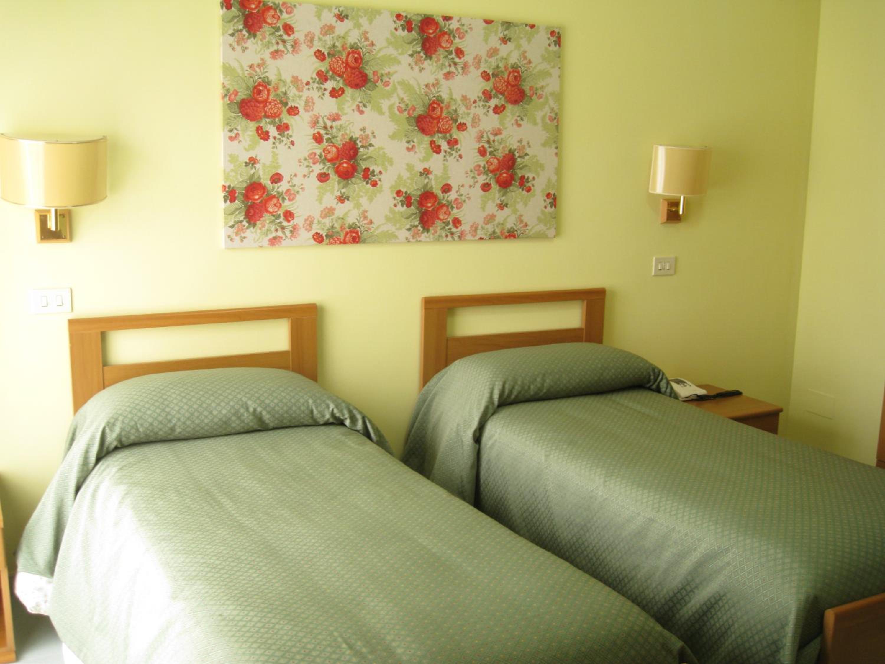Single Room photo 1