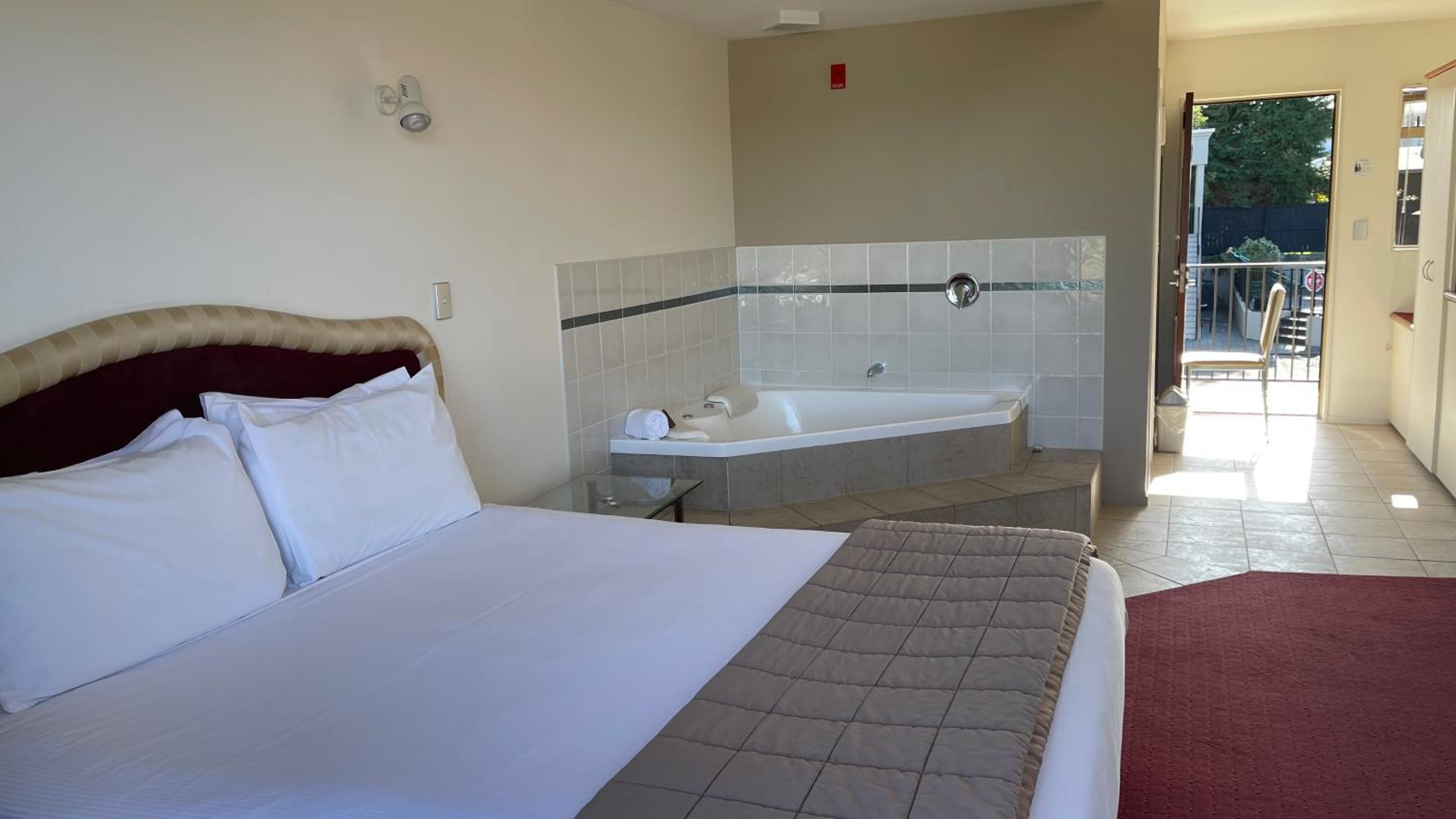 Executive Studio-Adults Only - Photo 1
