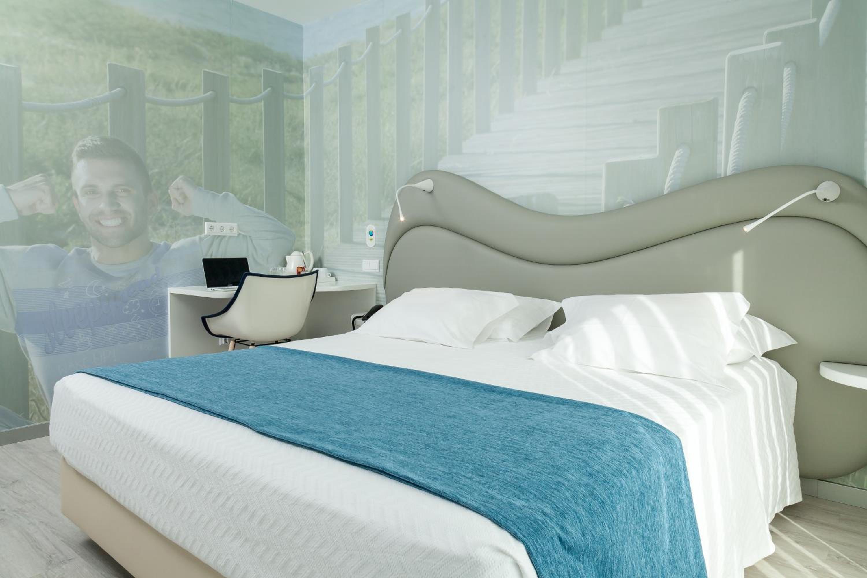 Deluxe Double Room - Photo 7