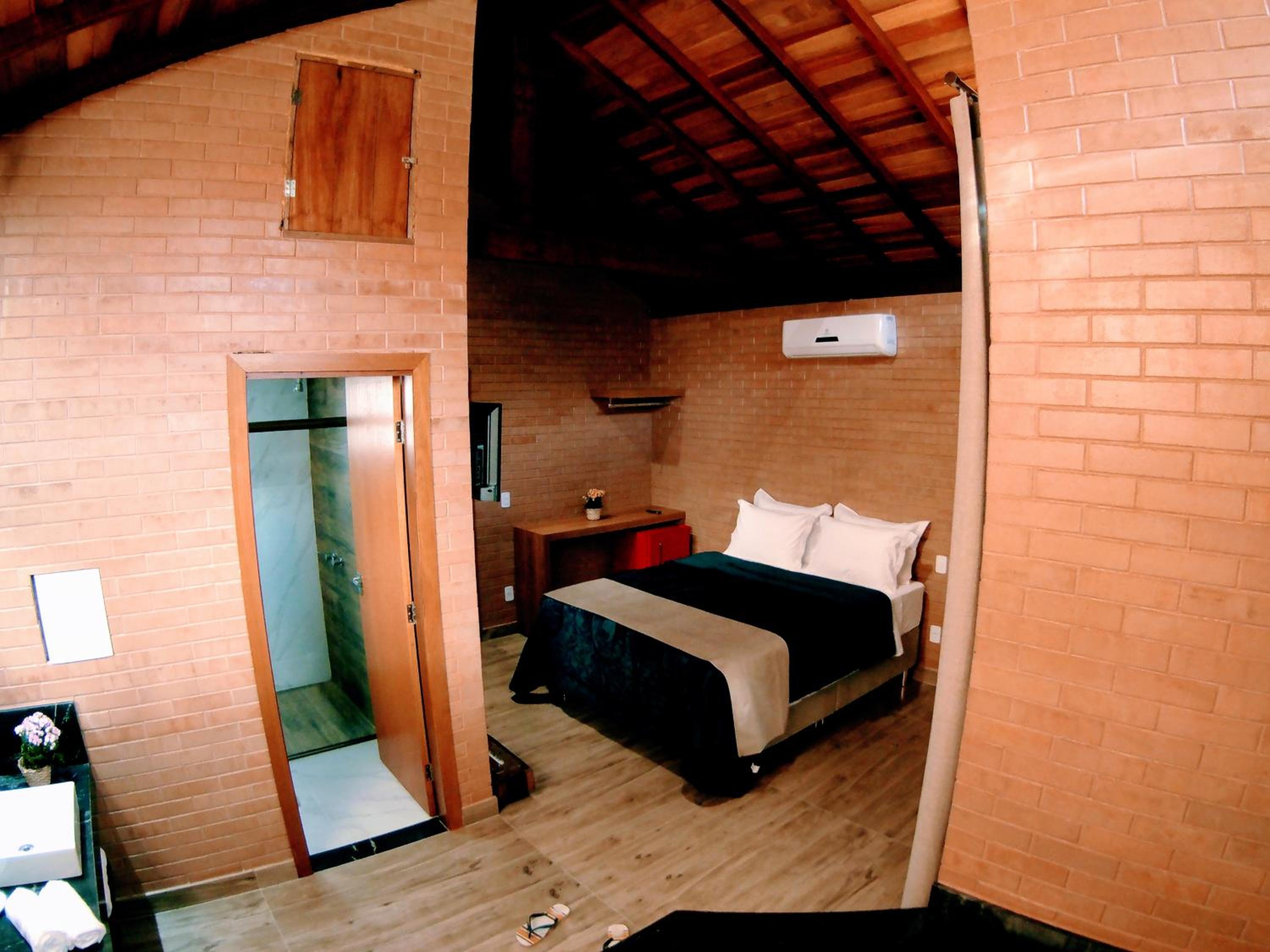 Queen Room with Spa Bath photo 1