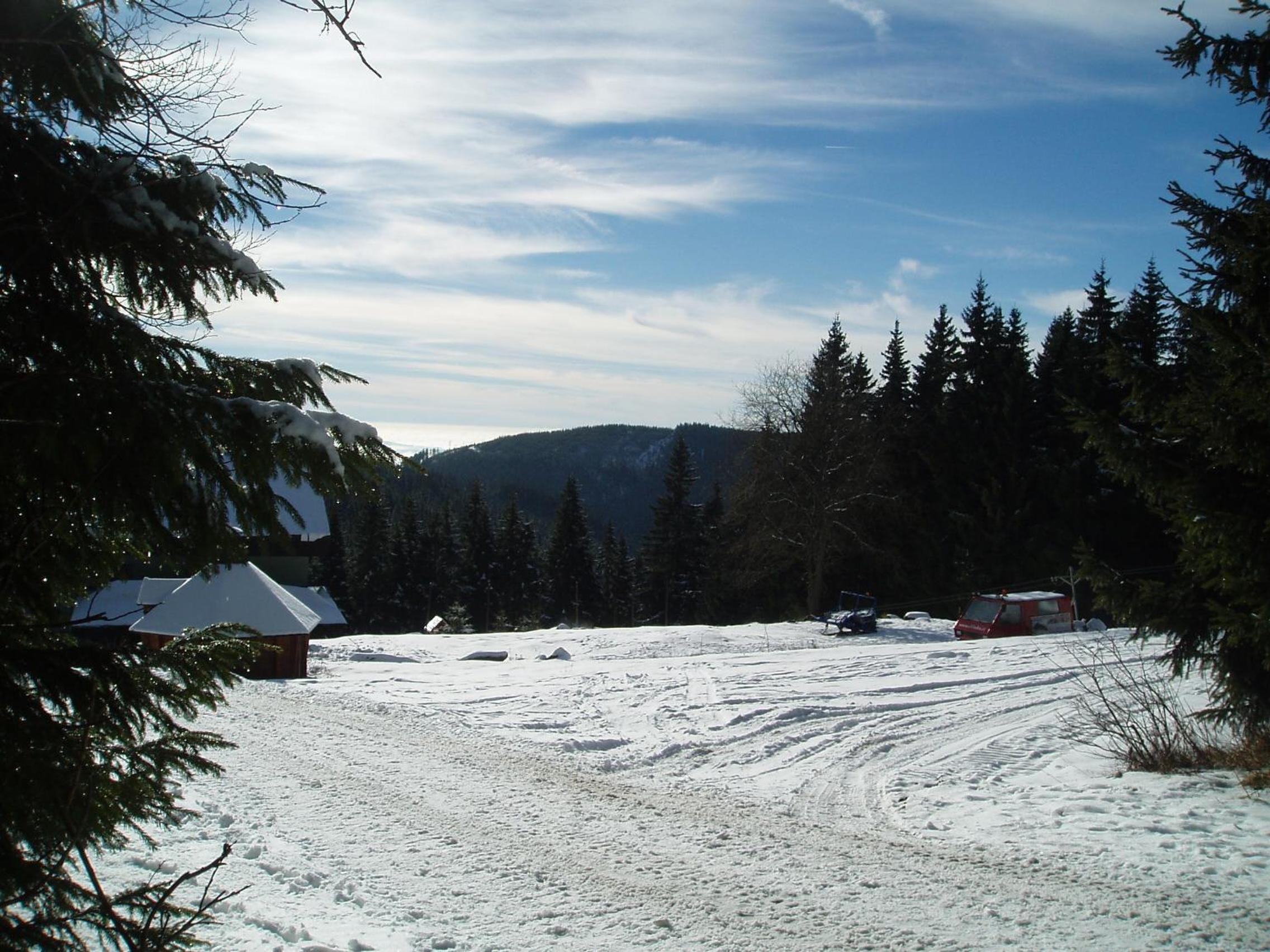 Apartment with Mountain View photo 2