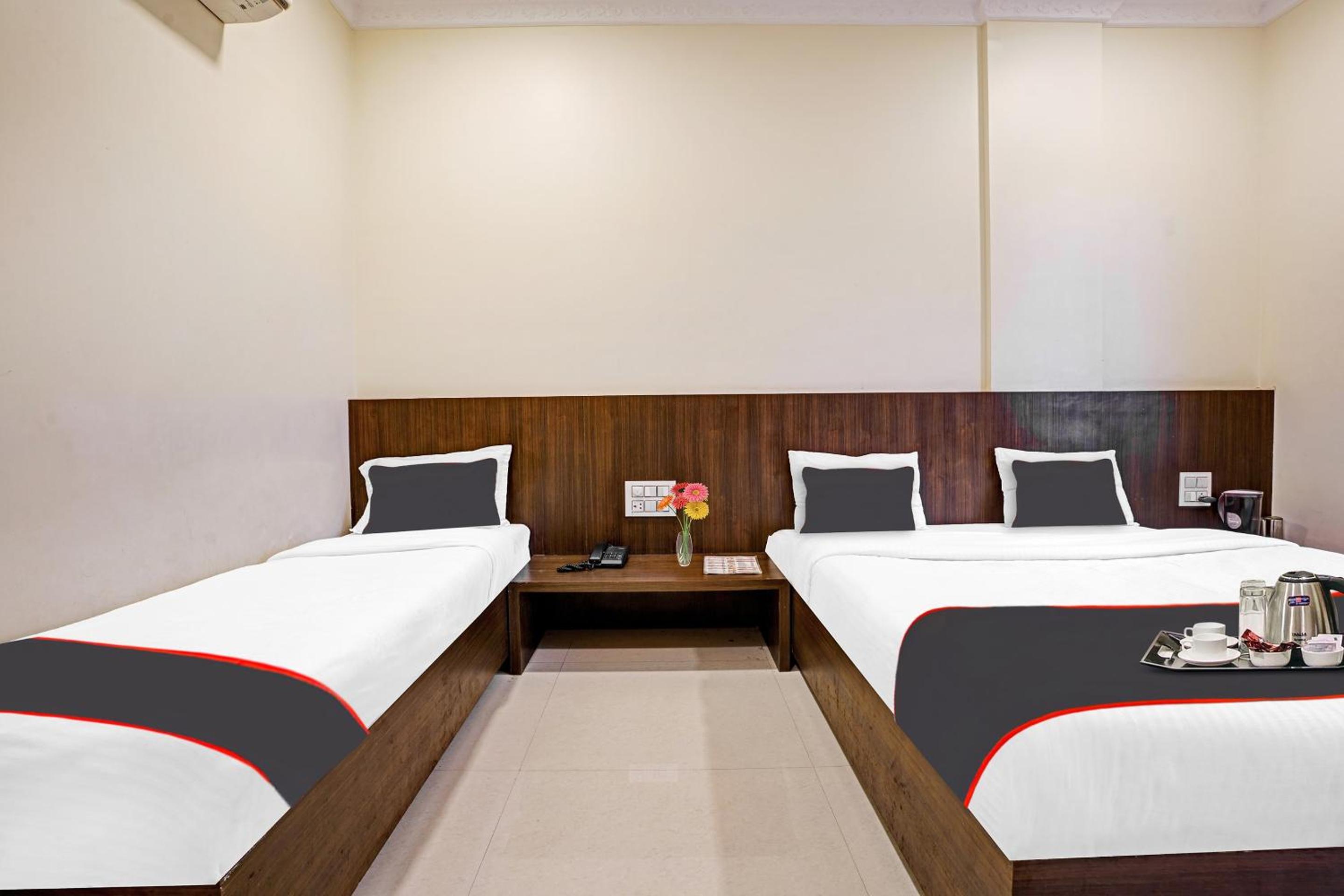 Deluxe Triple Room - AC photo 2