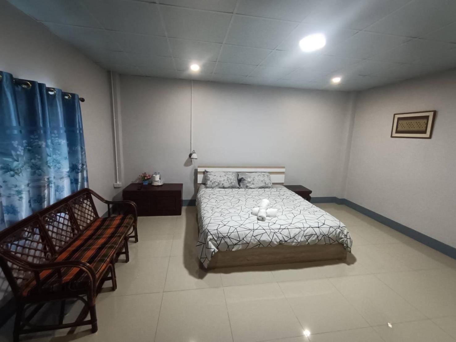 Double Room with Private Bathroom photo 3