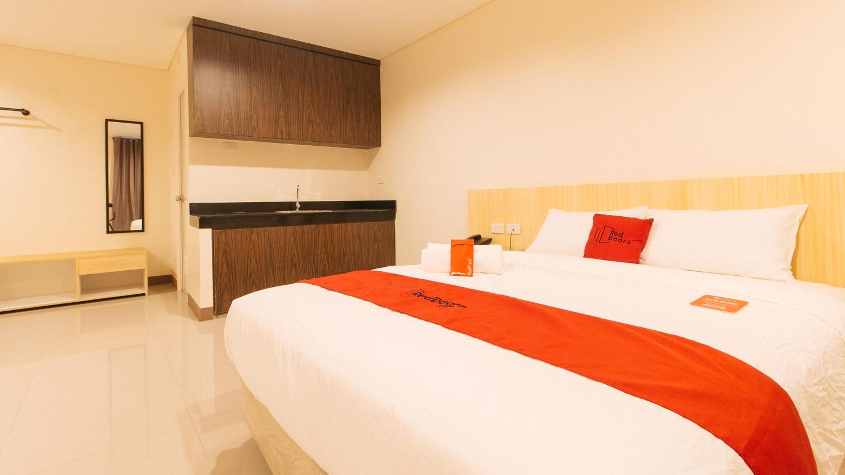 Quadruple Room - Photo 12