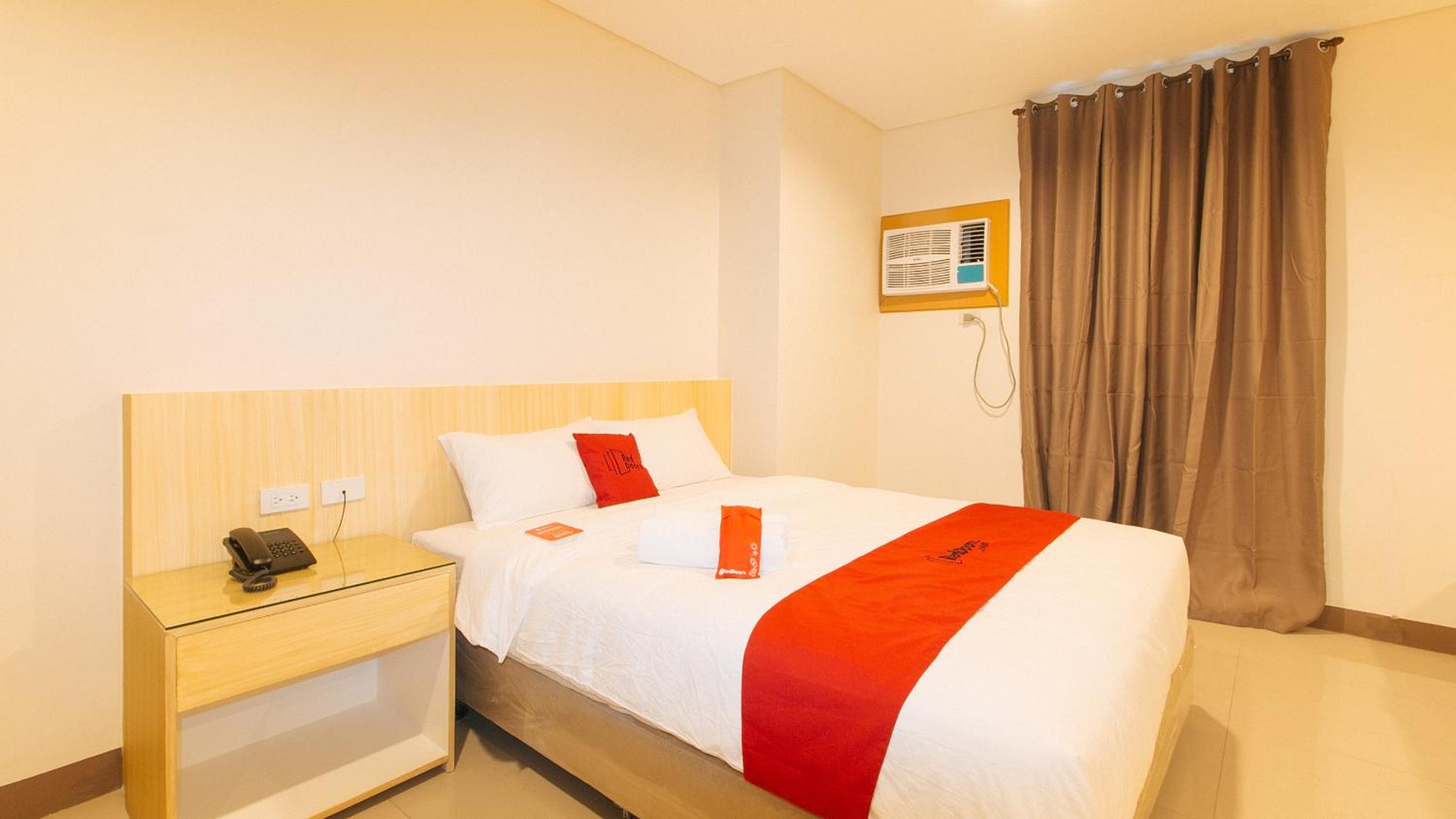 Quadruple Room - Photo 11