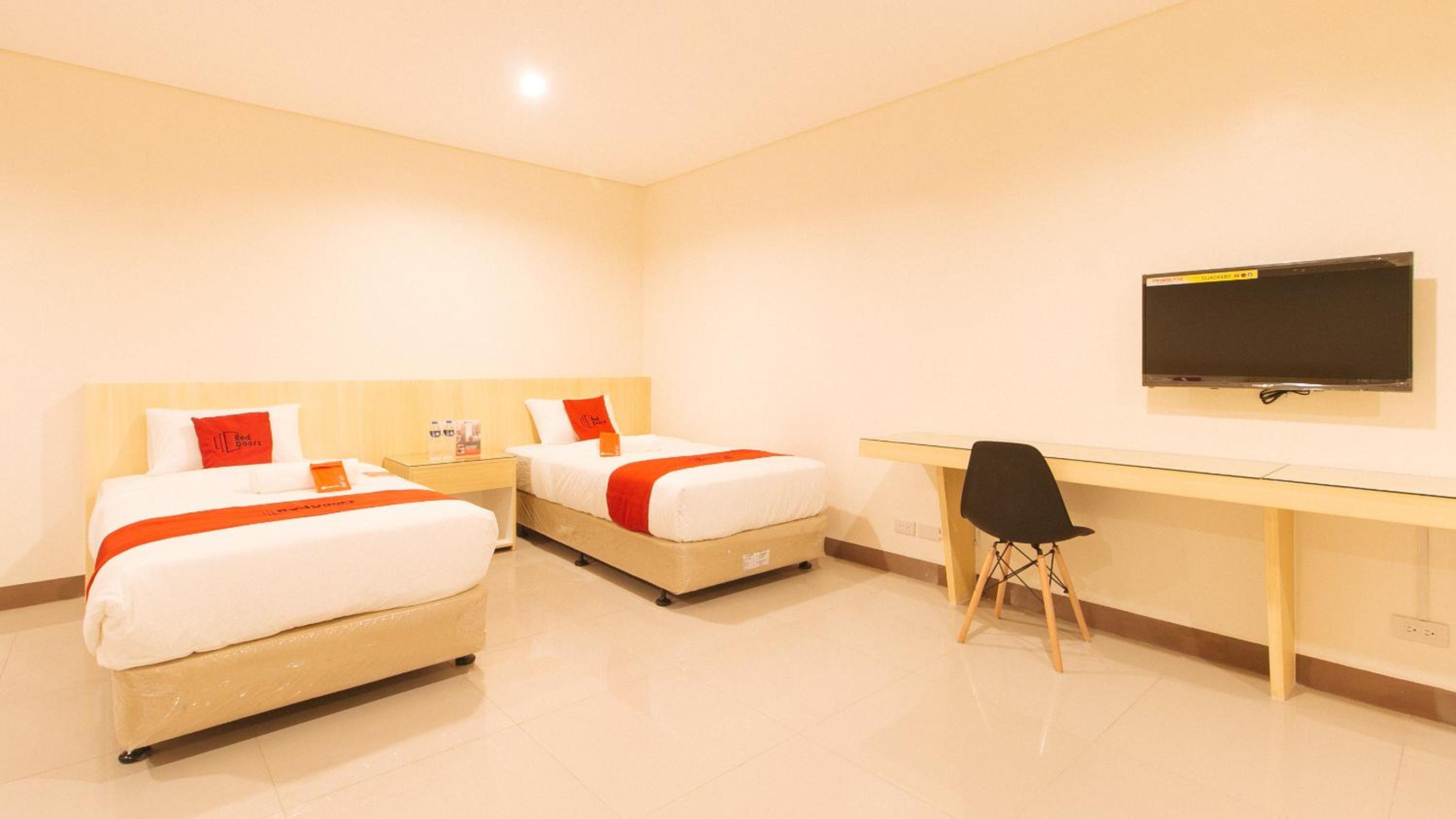 Quadruple Room - Photo 8